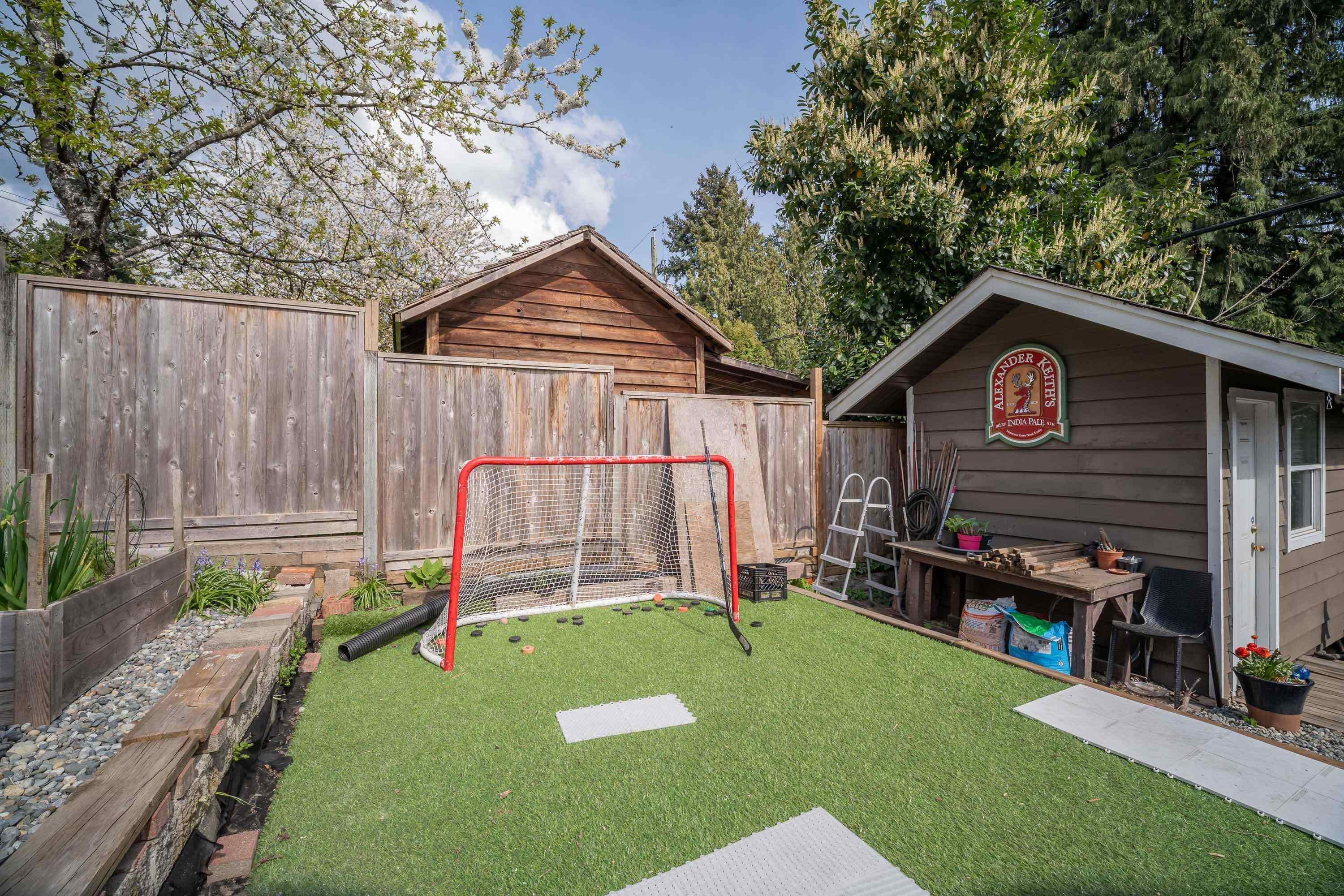 1119 Cloverley Street, North Vancouver, BC