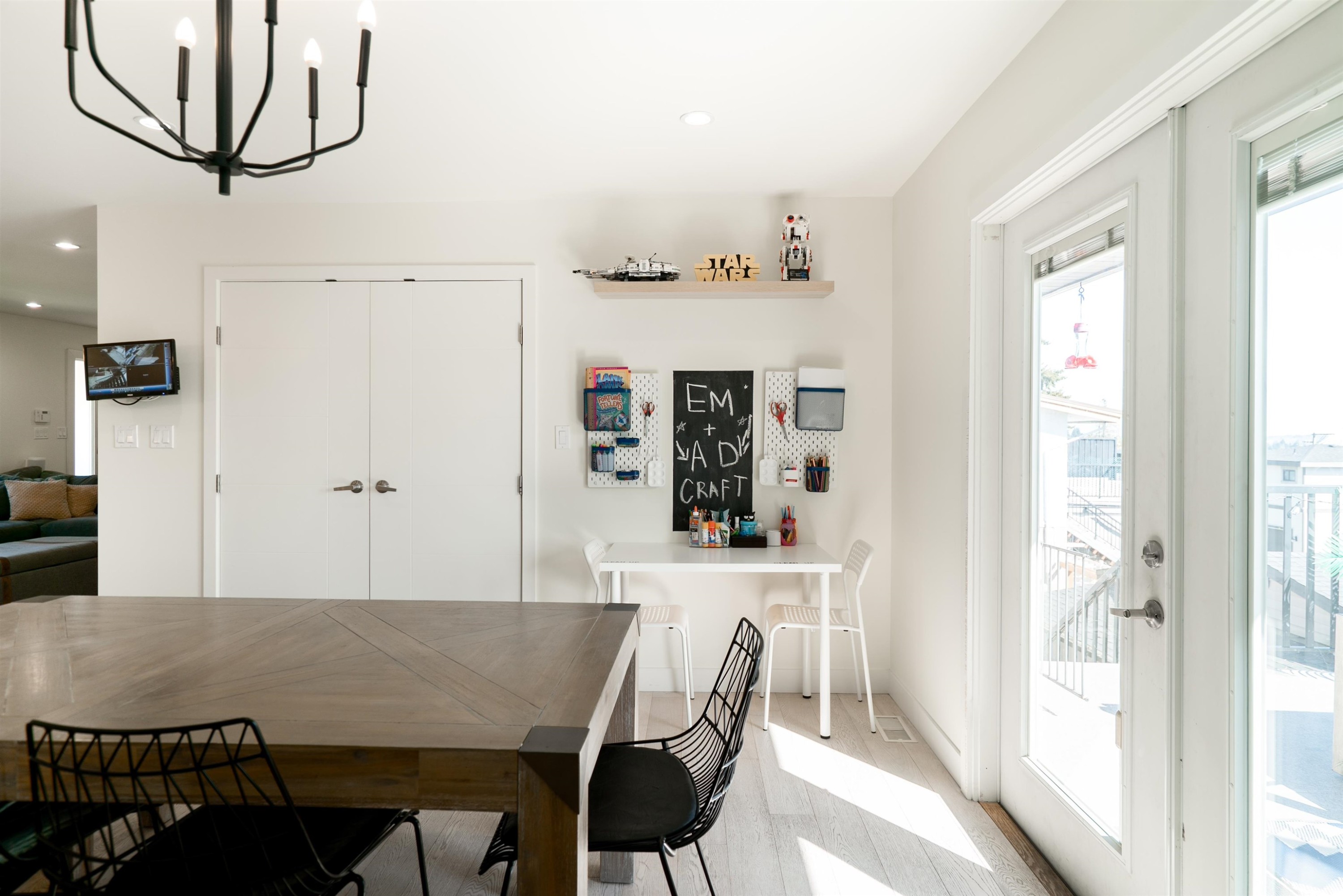 1056 Dansey Avenue, Coquitlam, BC