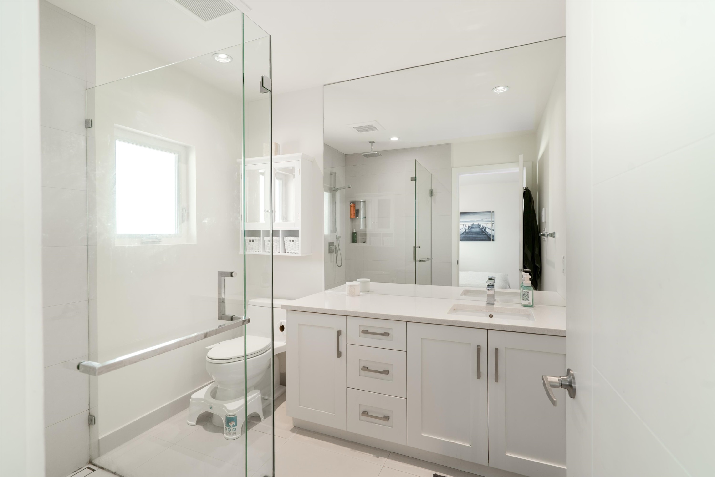 1056 Dansey Avenue, Coquitlam, BC