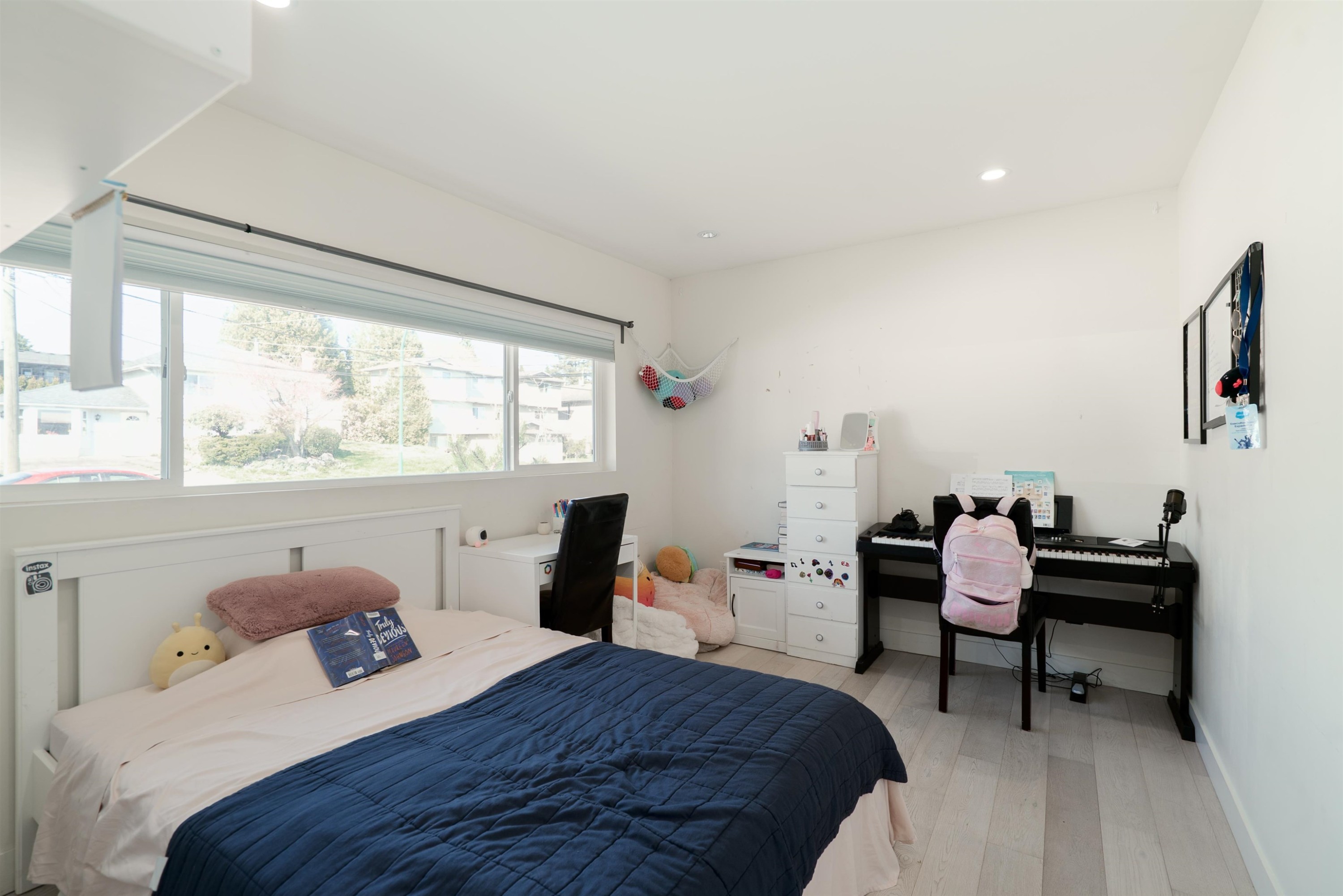 1056 Dansey Avenue, Coquitlam, BC