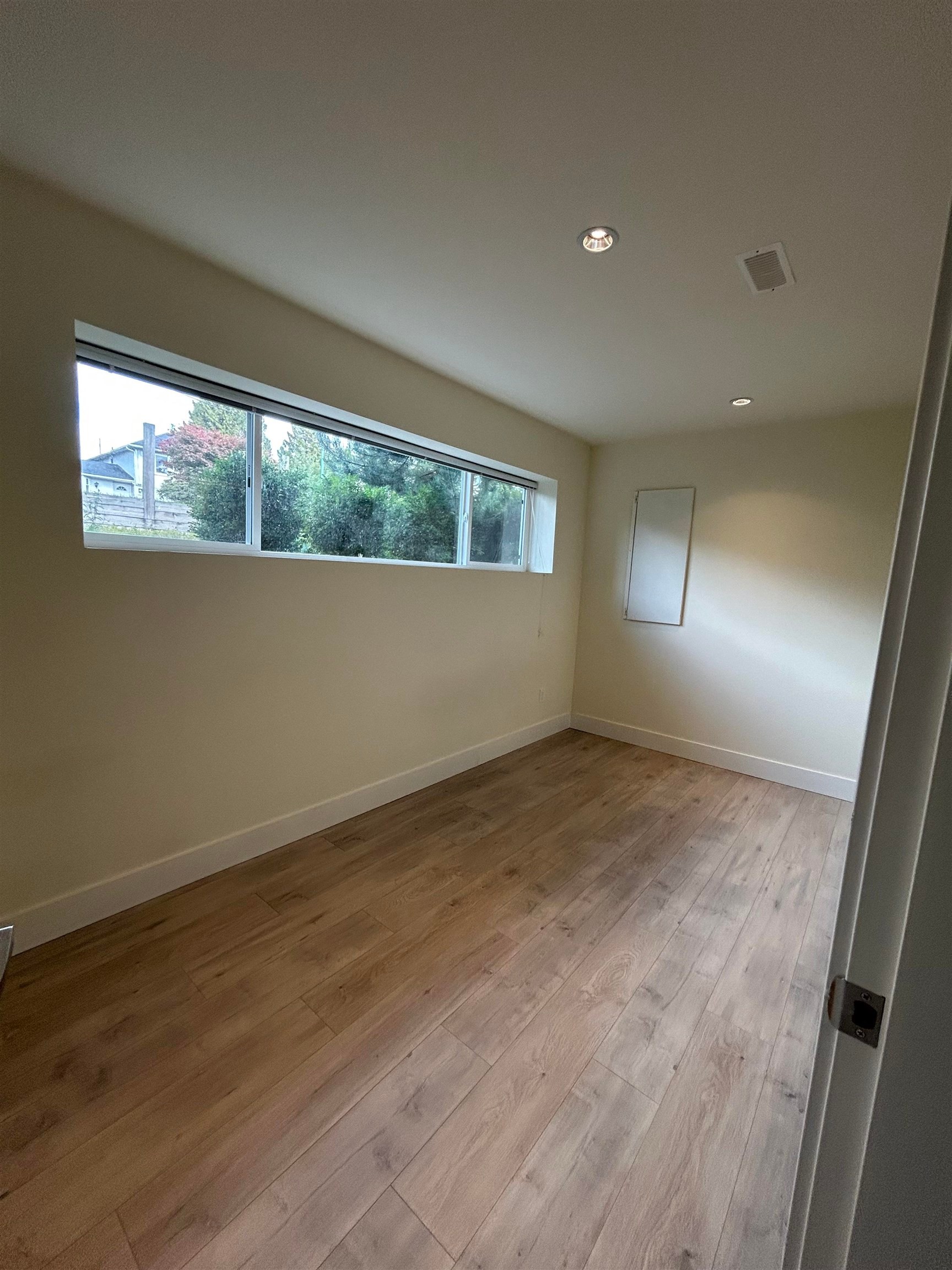 1056 Dansey Avenue, Coquitlam, BC