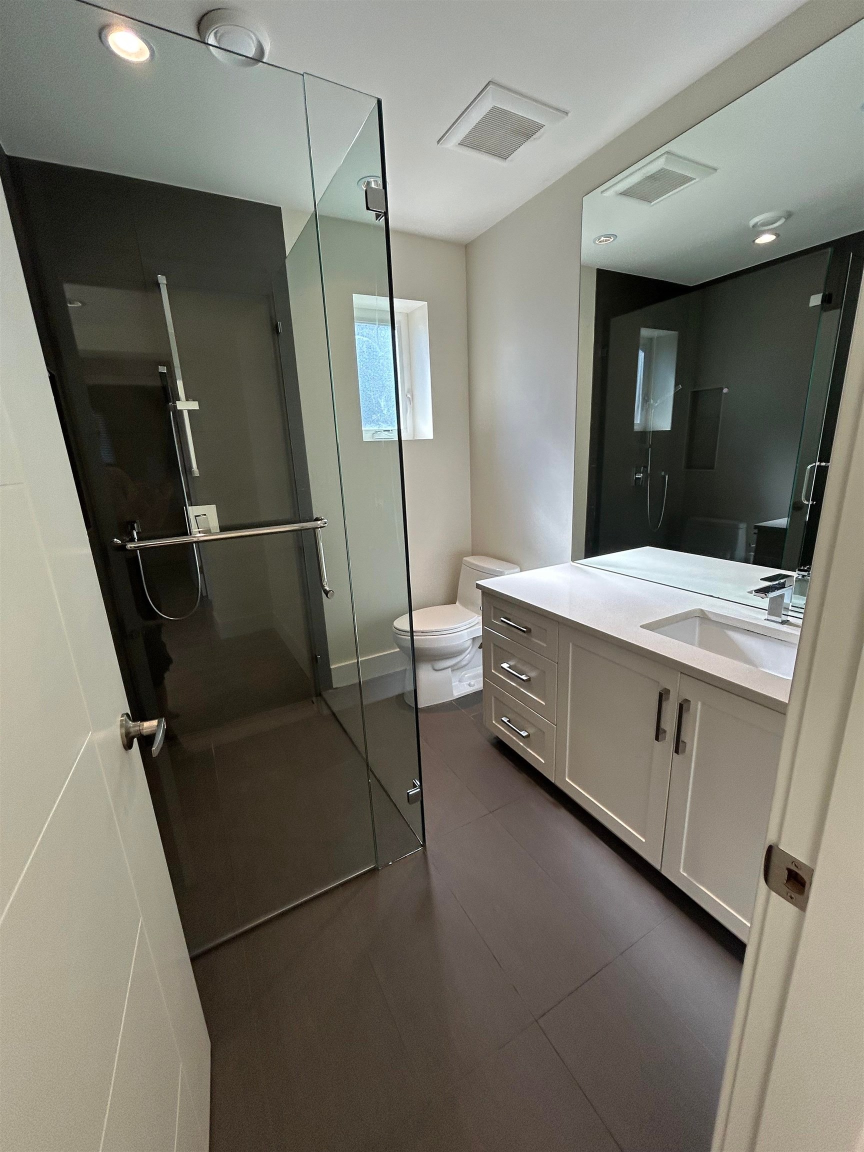 1056 Dansey Avenue, Coquitlam, BC