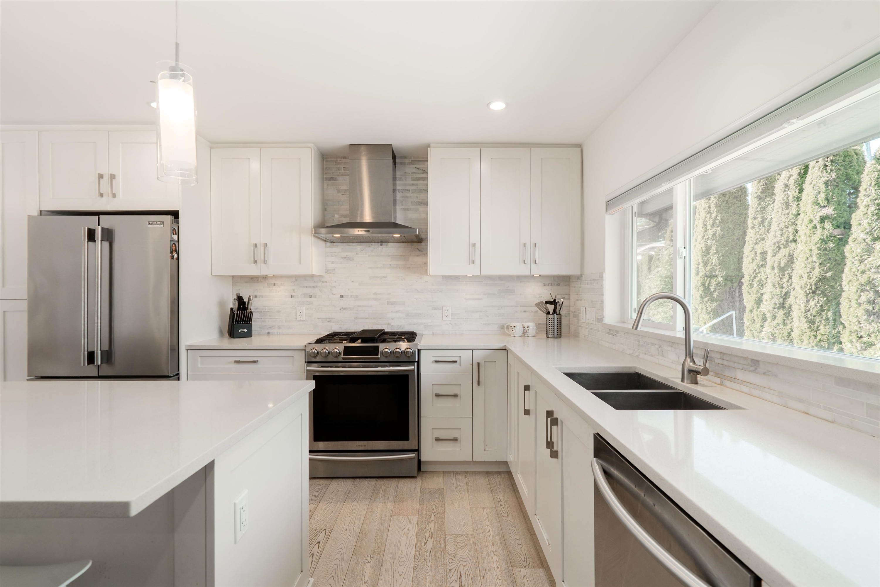 1056 Dansey Avenue, Coquitlam, BC