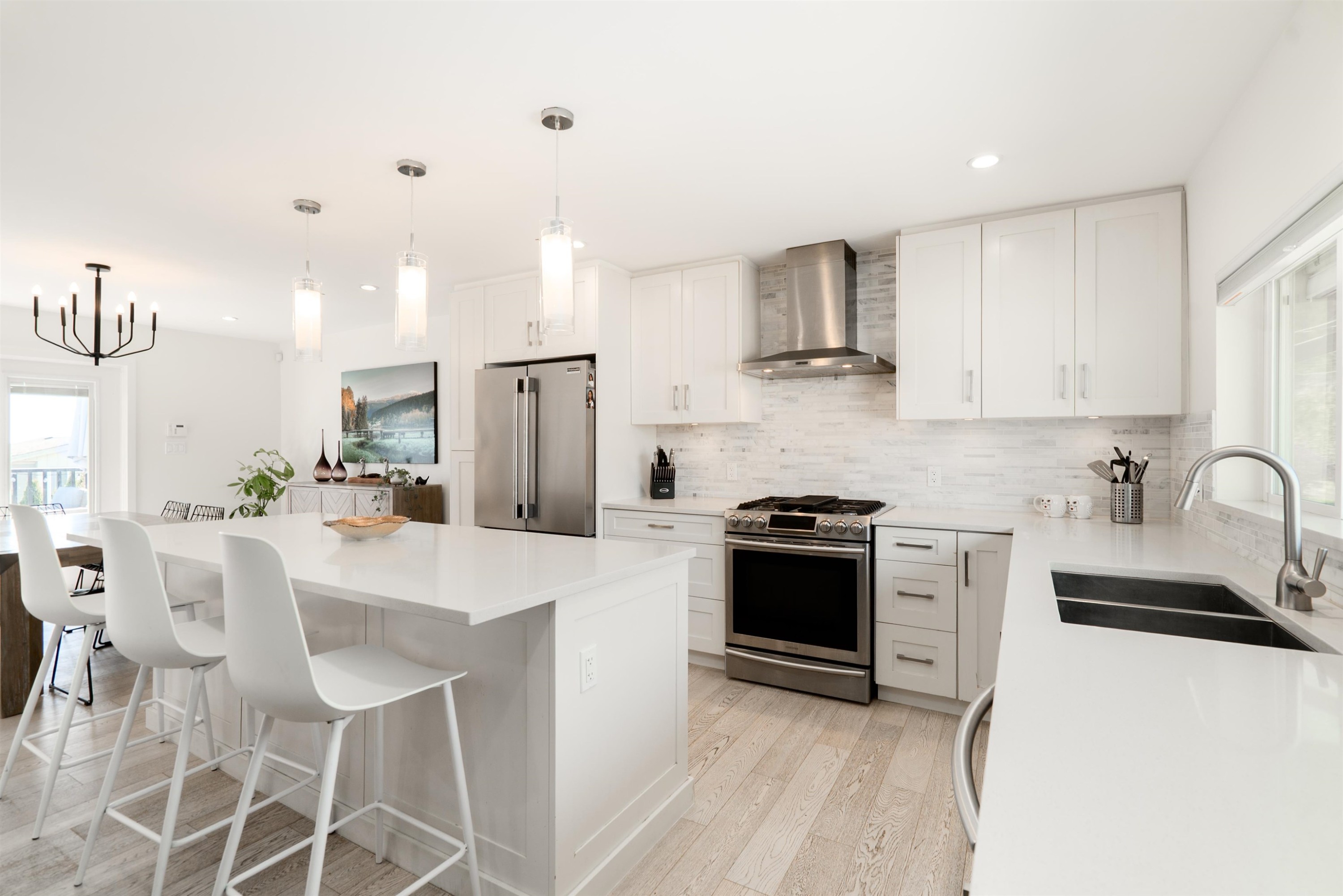 1056 Dansey Avenue, Coquitlam, BC