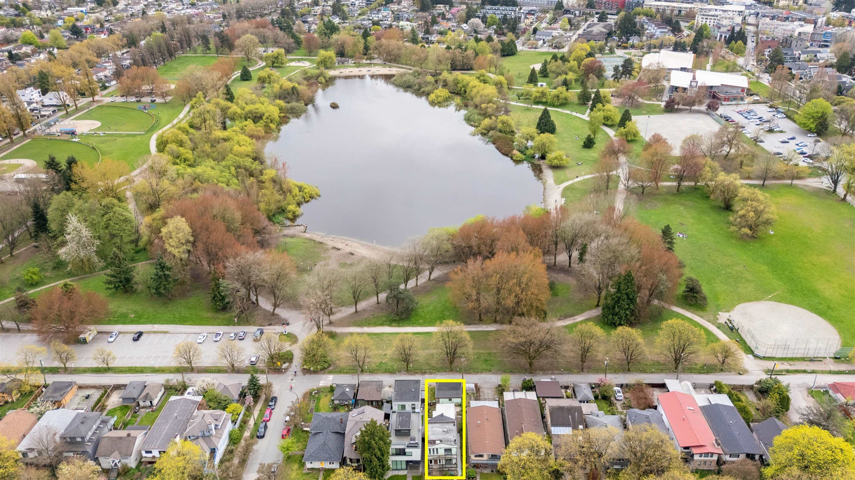 2056 13Th Avenue E, Vancouver, BC