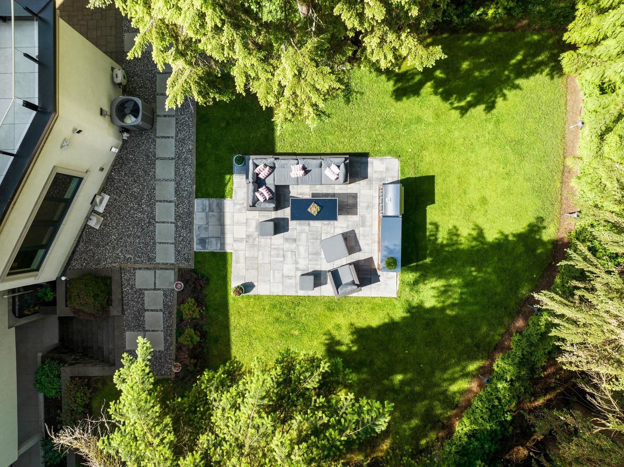 1760 29Th Street, West Vancouver, BC