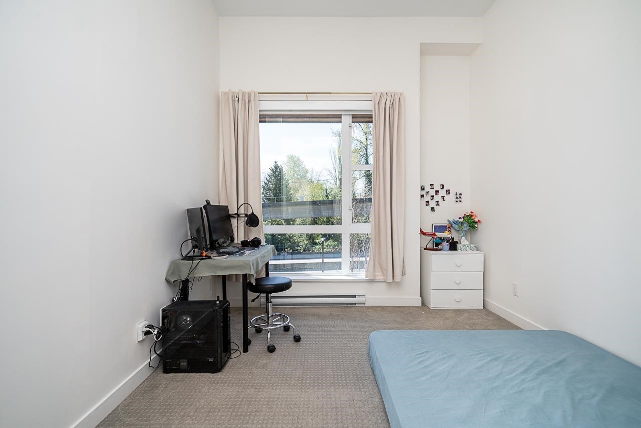 5423 Lougheed Highway, Burnaby, BC
