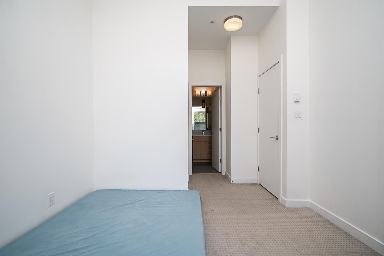 5423 Lougheed Highway, Burnaby, BC