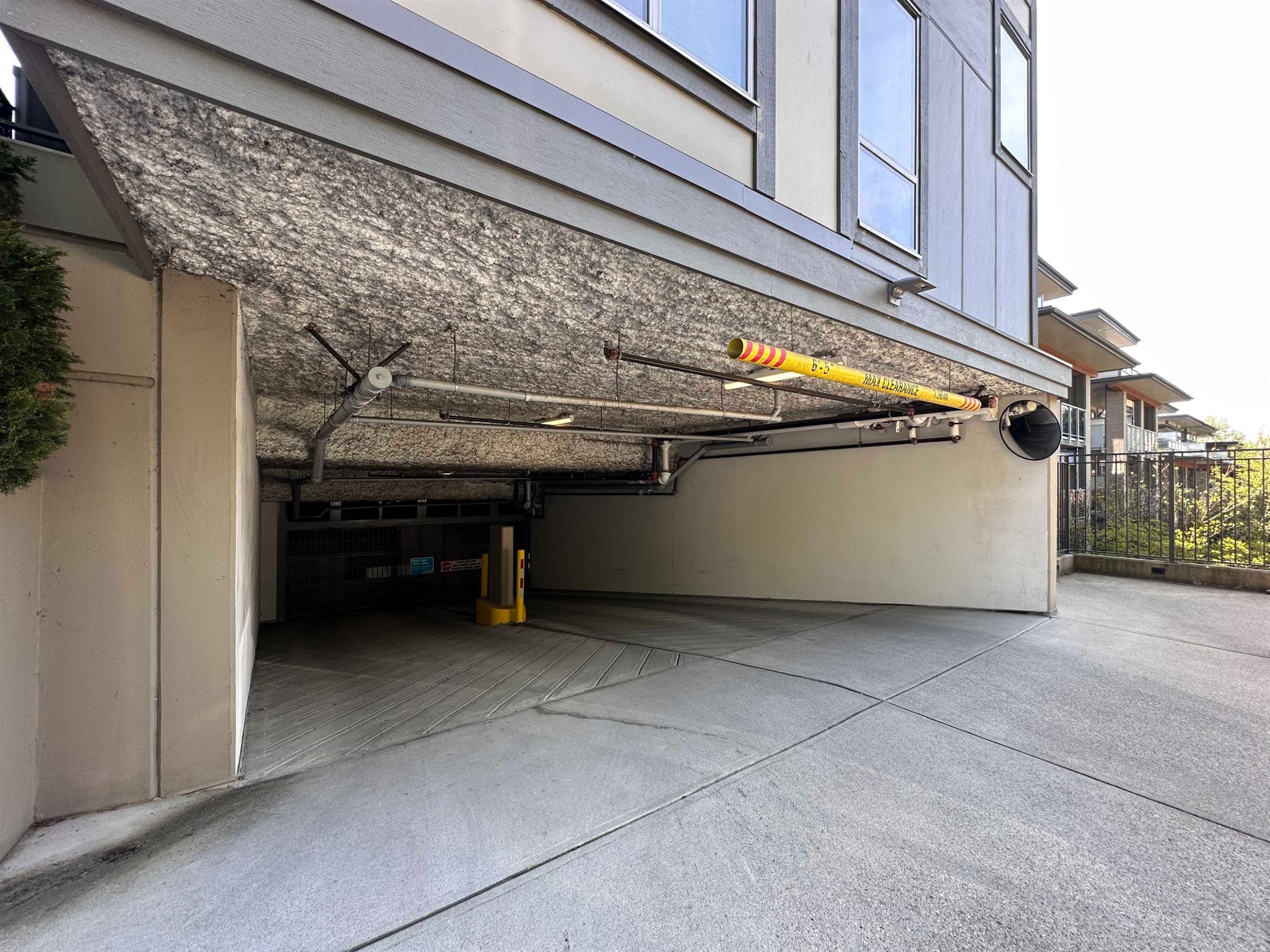 5423 Lougheed Highway, Burnaby, BC