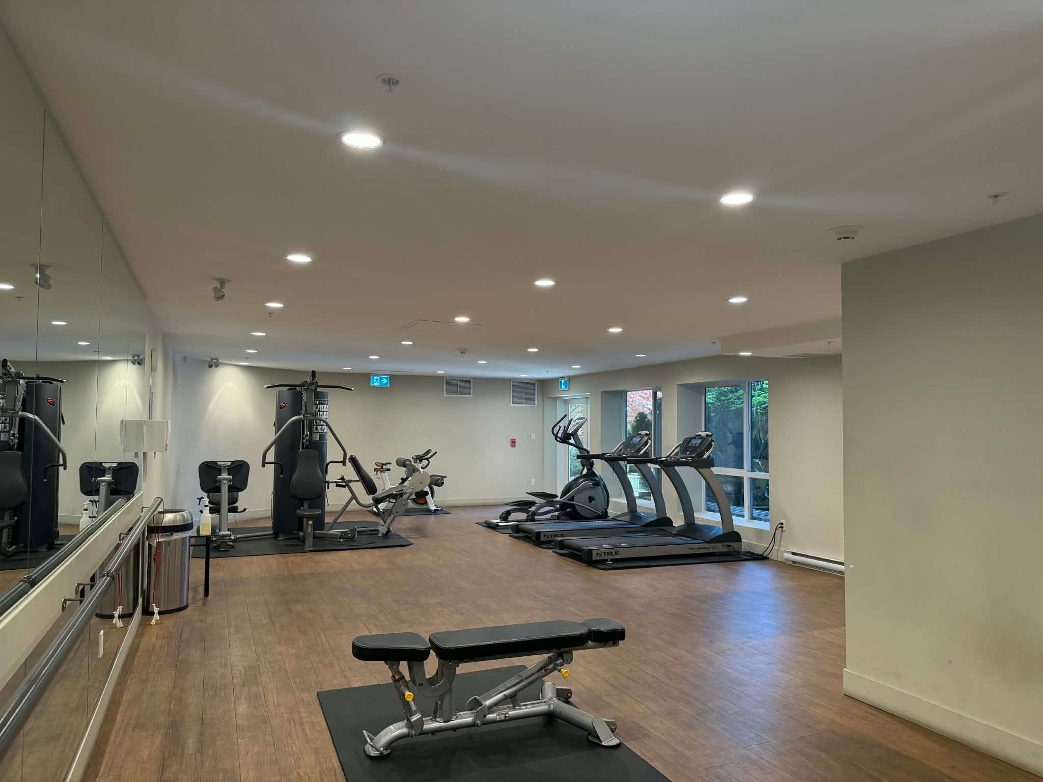 5423 Lougheed Highway, Burnaby, BC