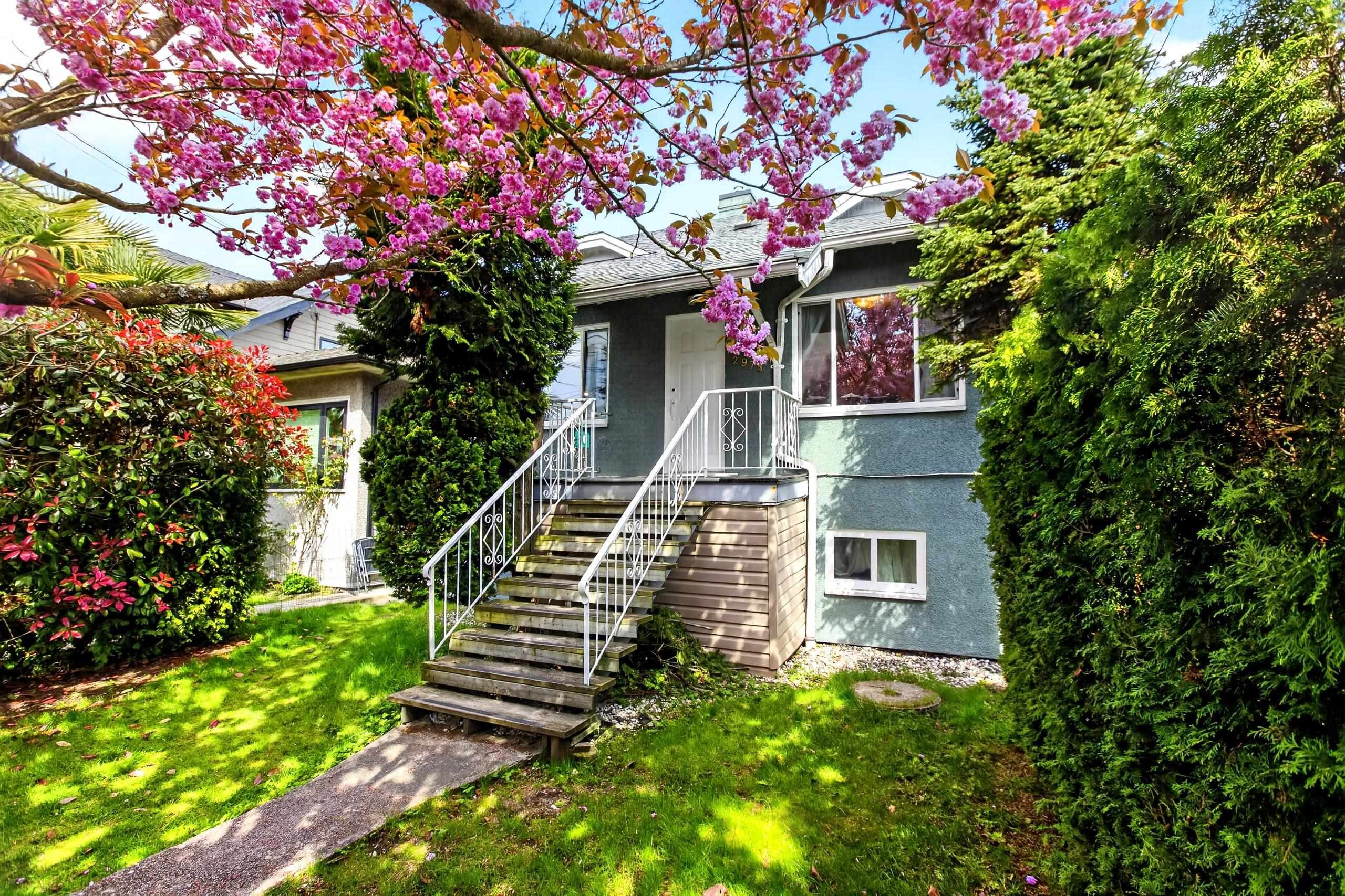 2975 8Th Avenue W, Vancouver, BC