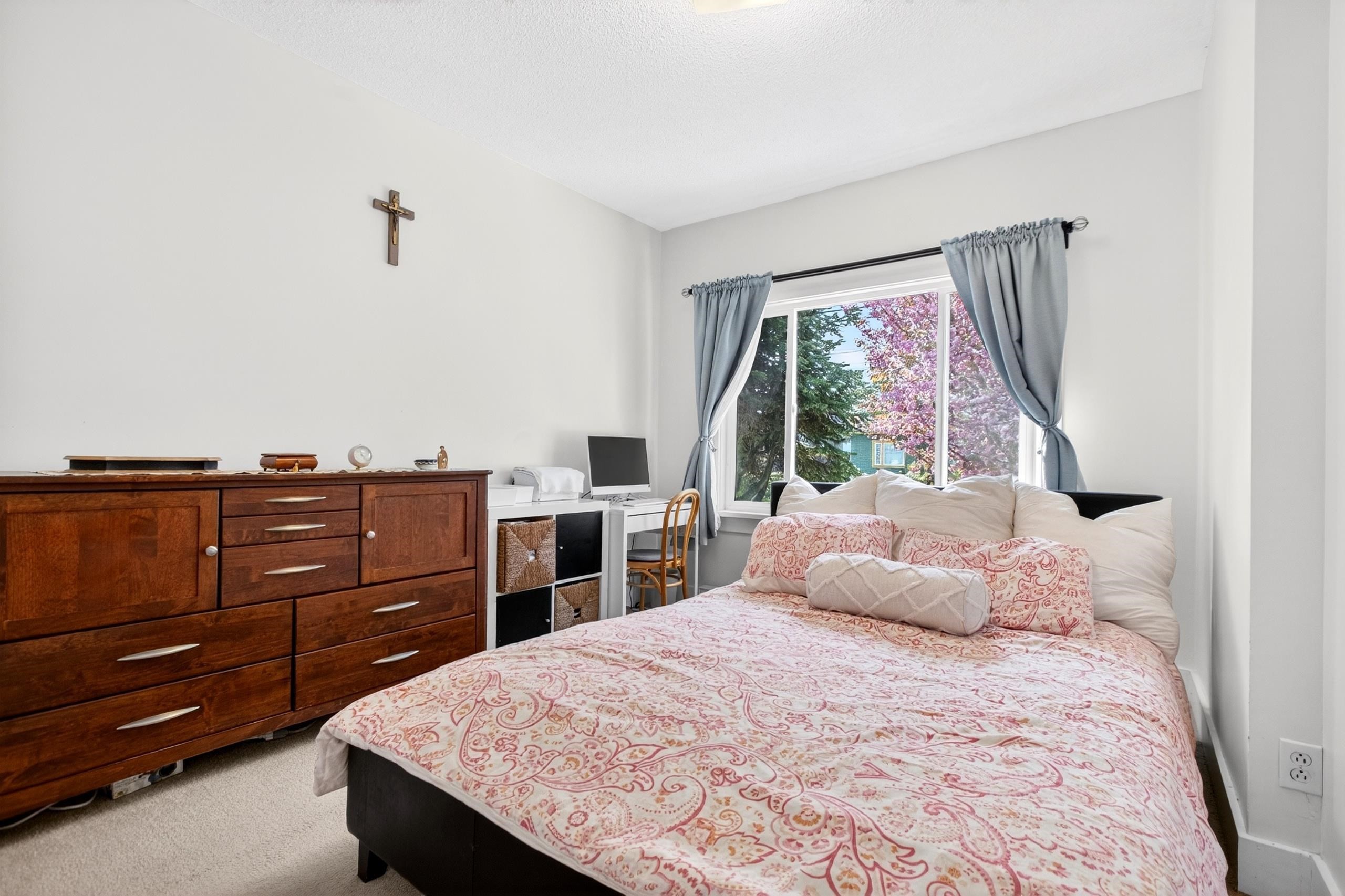 2975 8Th Avenue W, Vancouver, BC
