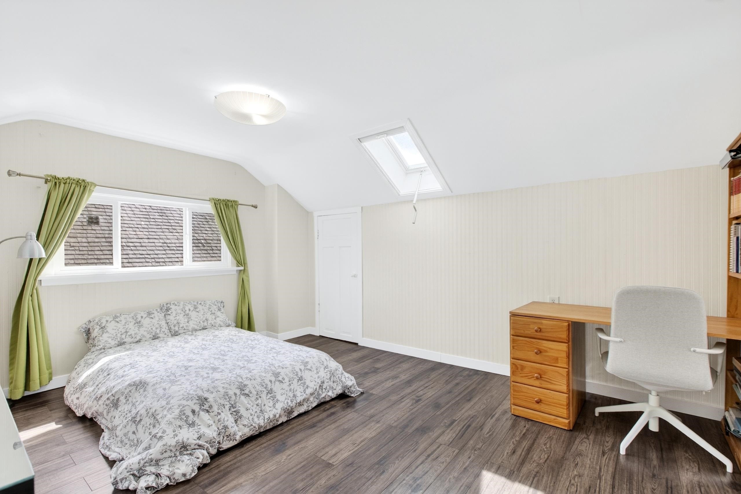 2975 8Th Avenue W, Vancouver, BC