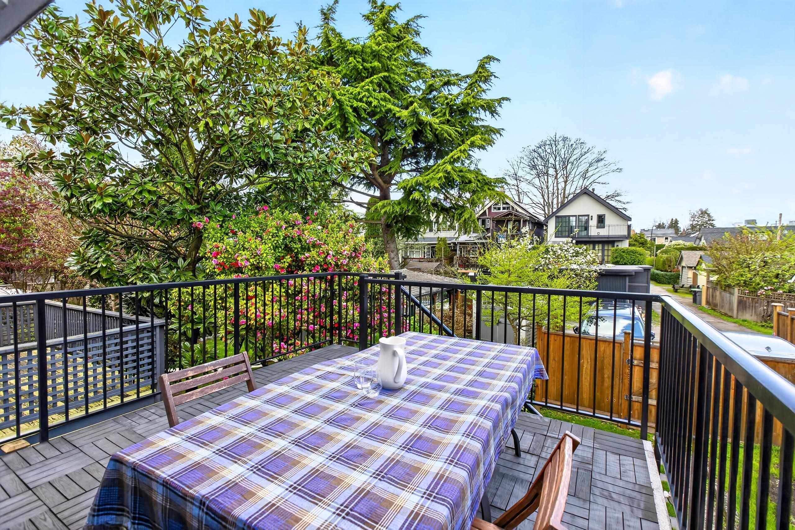 2975 8Th Avenue W, Vancouver, BC