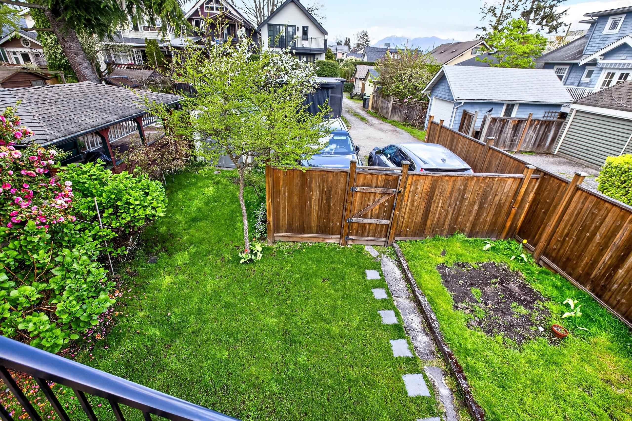 2975 8Th Avenue W, Vancouver, BC