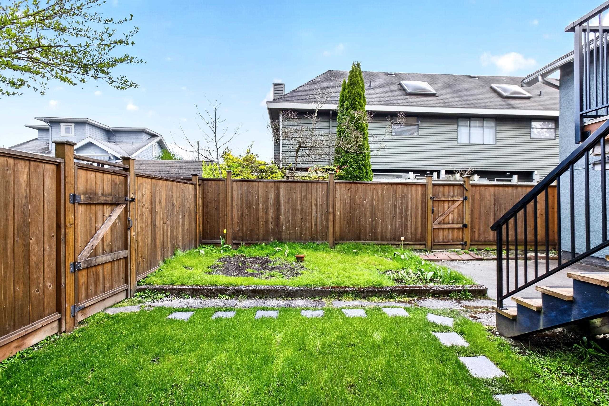 2975 8Th Avenue W, Vancouver, BC