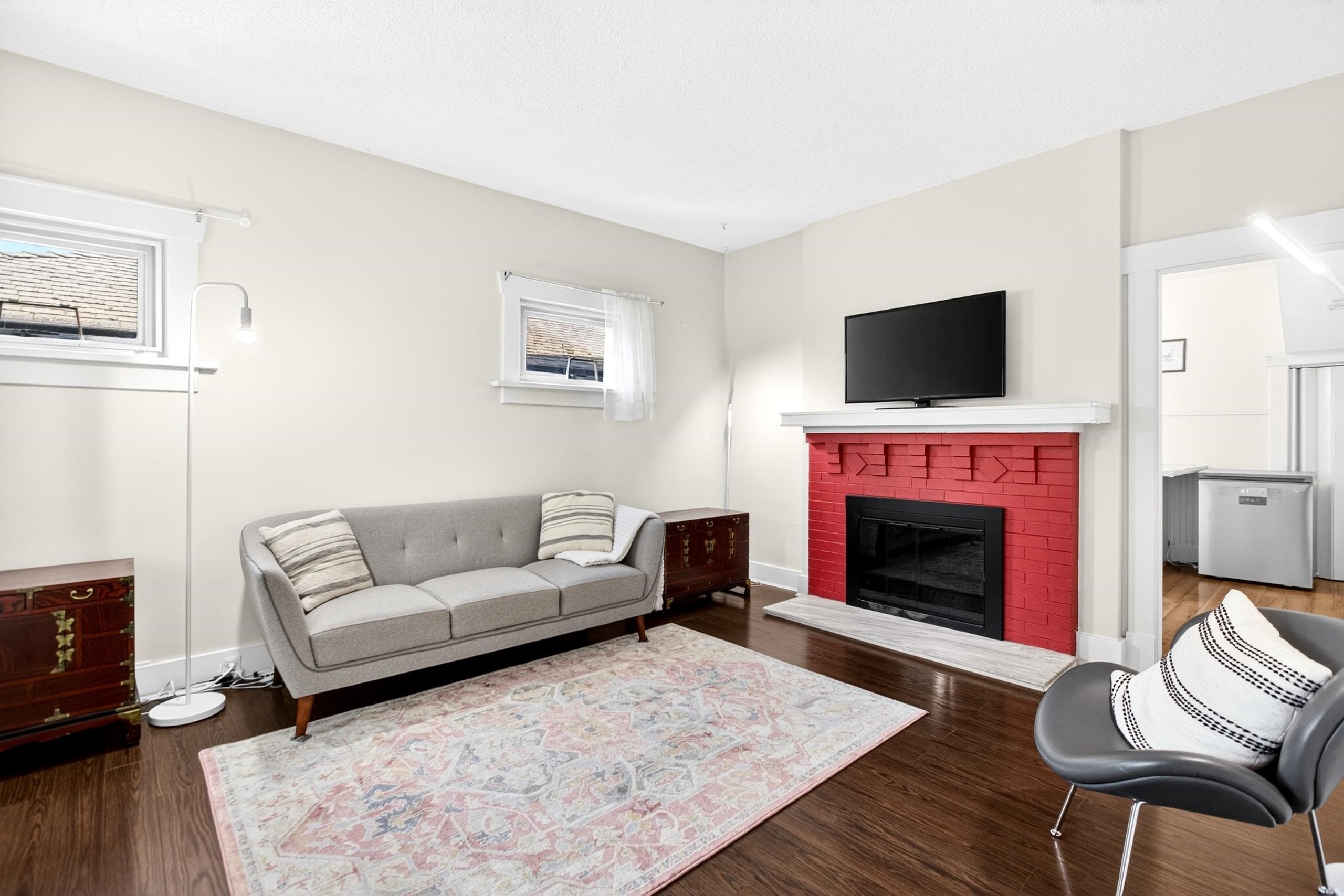 2975 8Th Avenue W, Vancouver, BC
