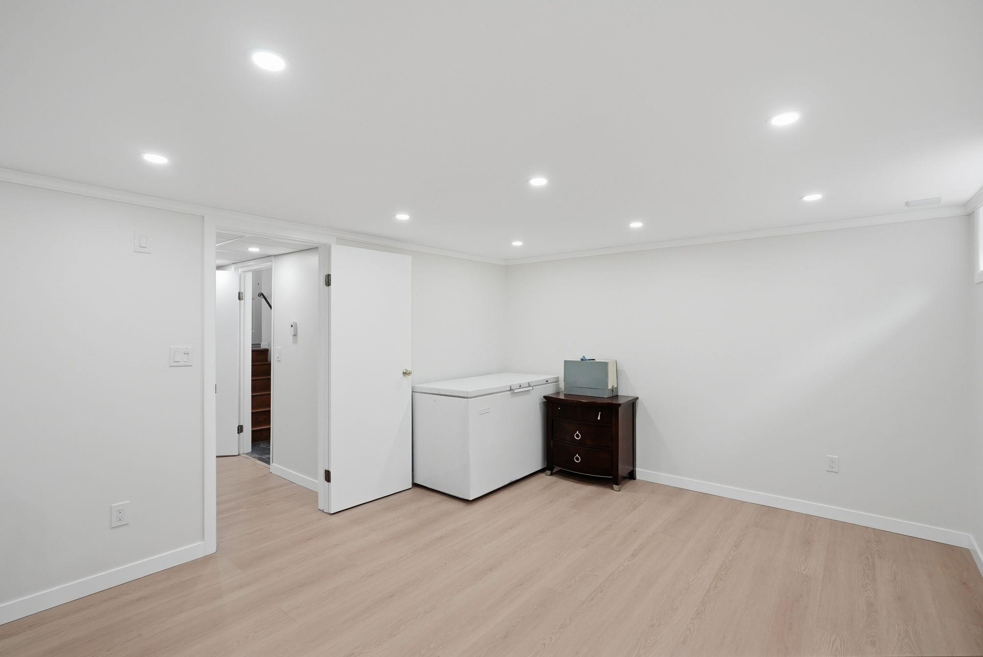 7506 Westbank Place, Vancouver, BC