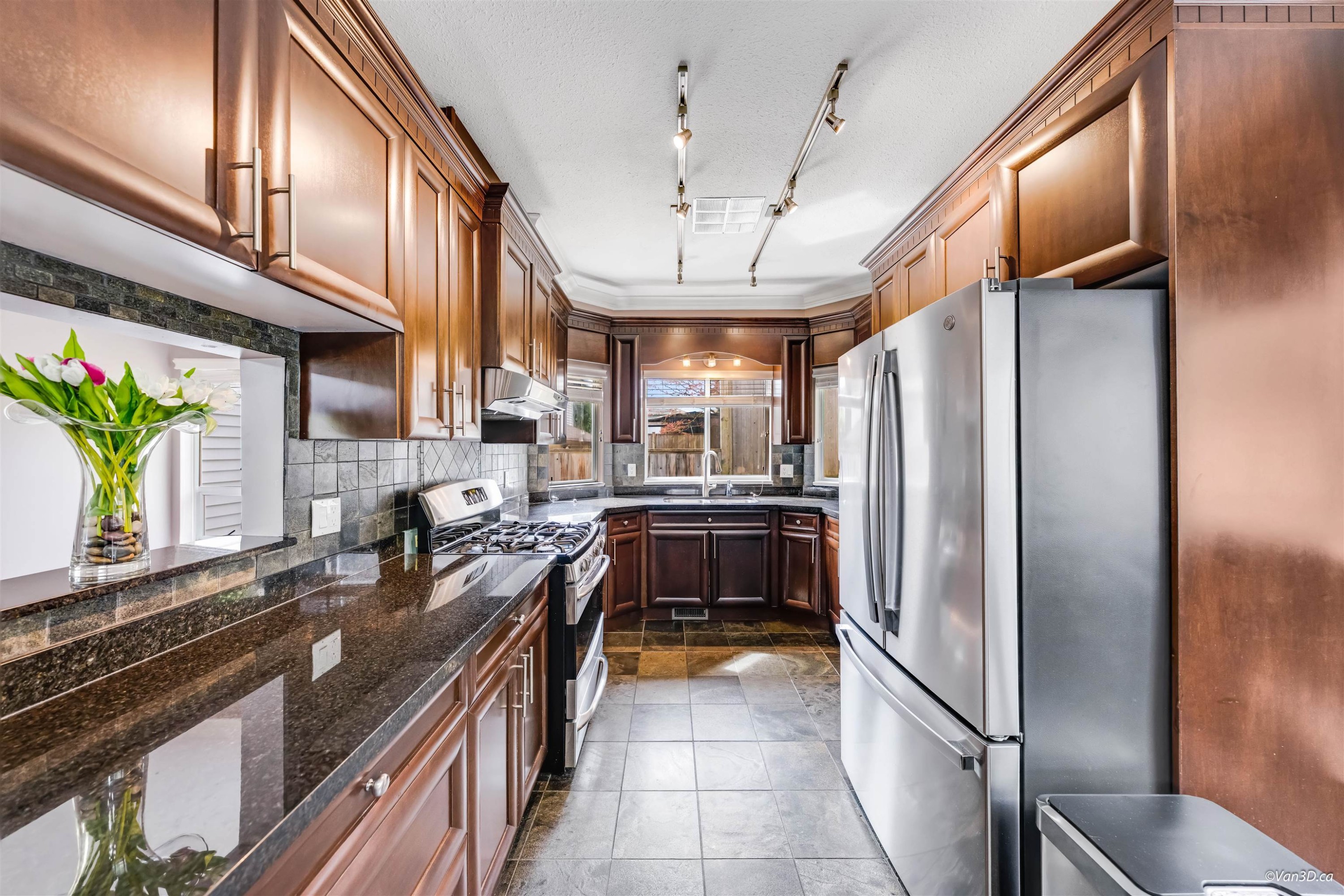 532 Riverview Crescent, Coquitlam, BC