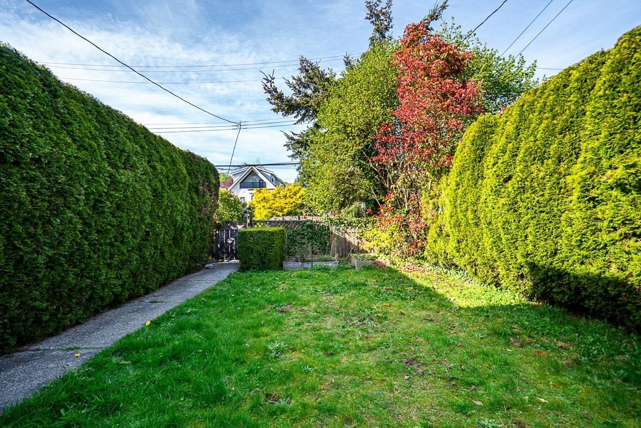 1623 12Th Avenue E, Vancouver, BC