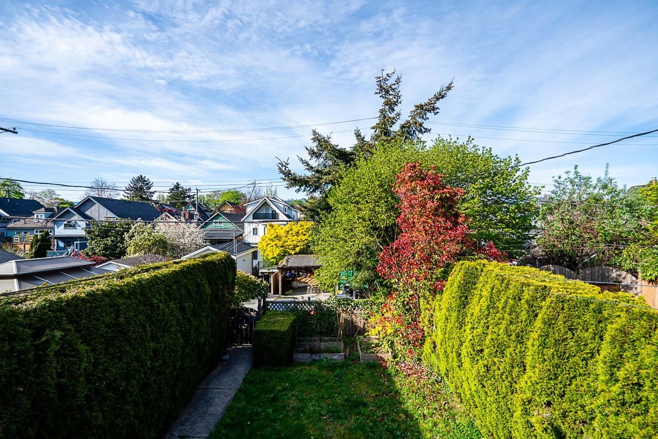 1623 12Th Avenue E, Vancouver, BC