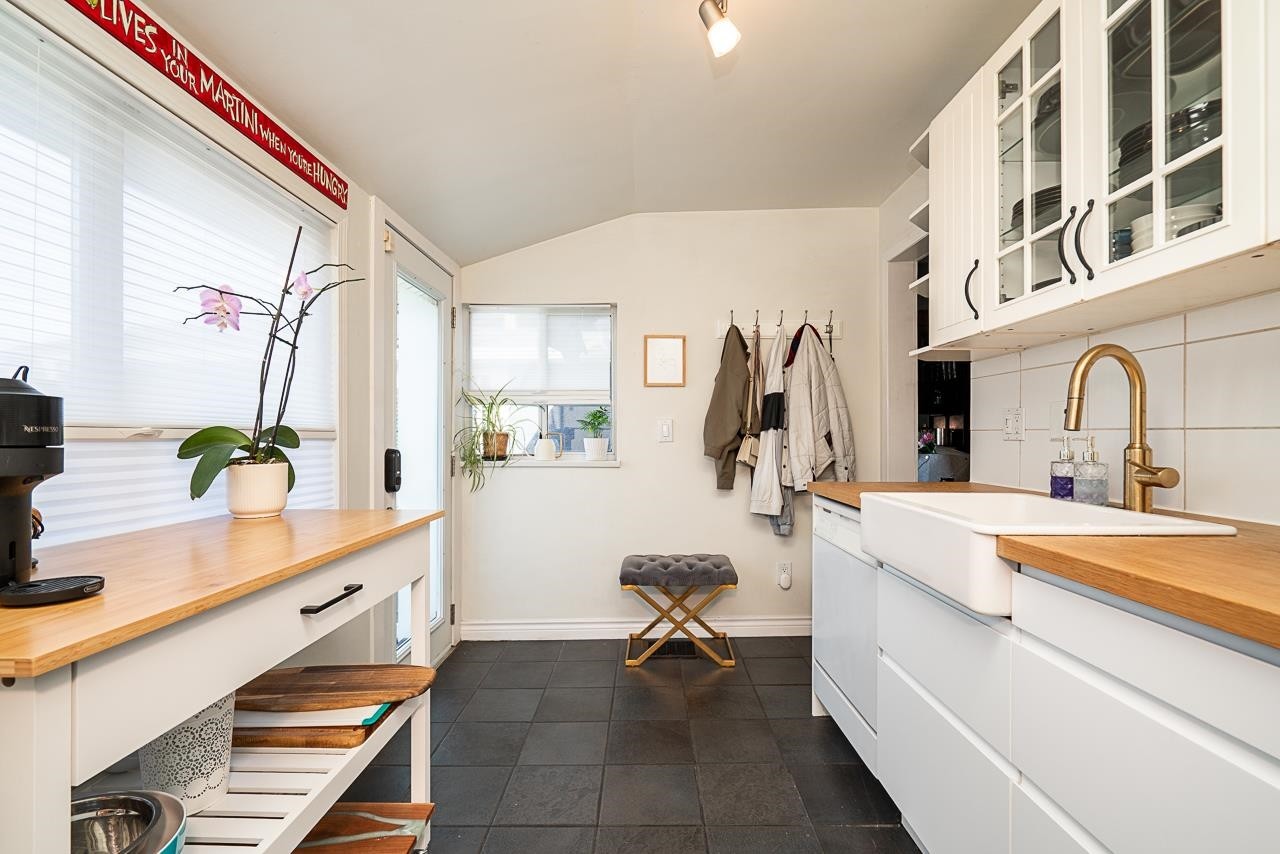 1623 12Th Avenue E, Vancouver, BC