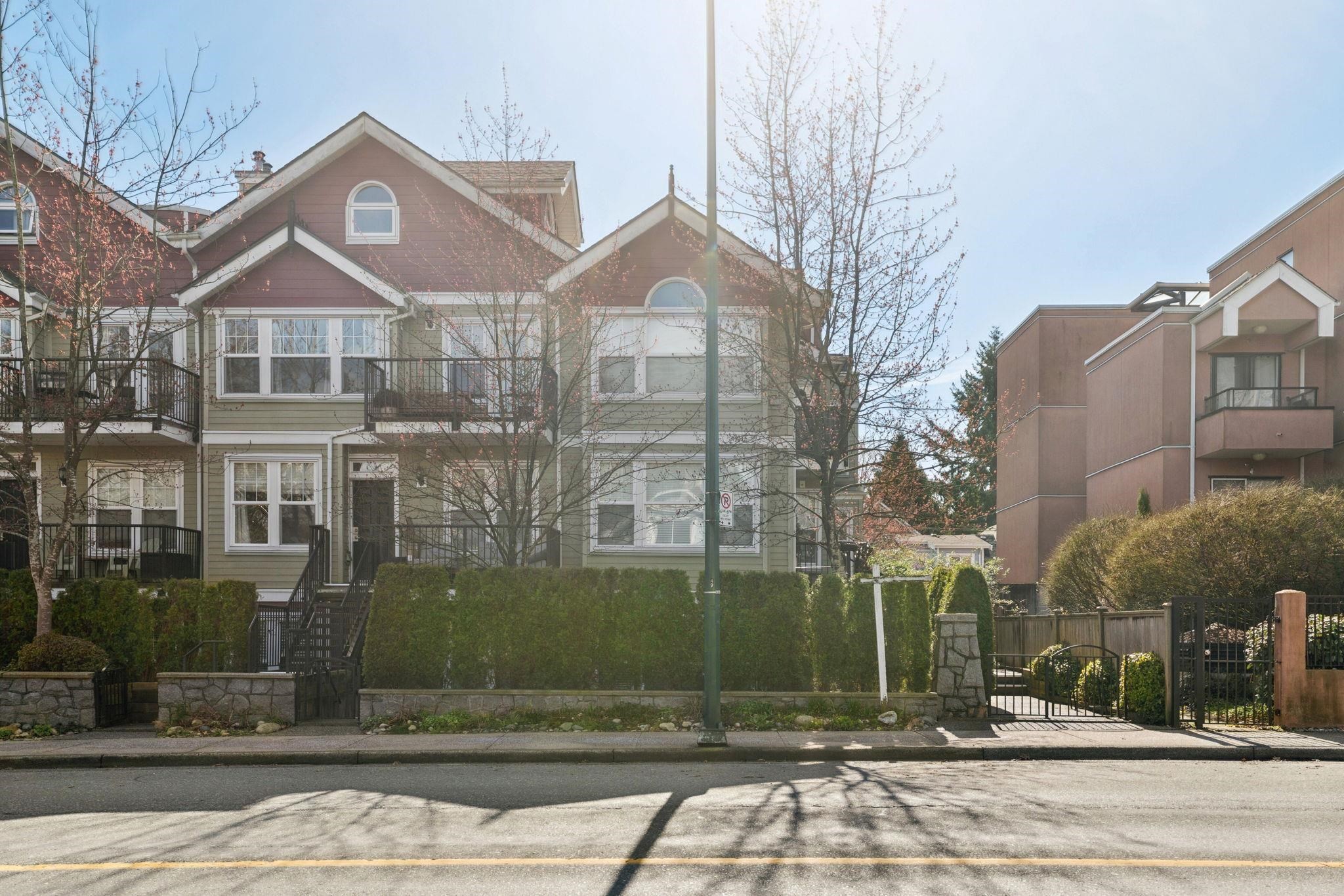 978 16Th Avenue W, Vancouver, BC