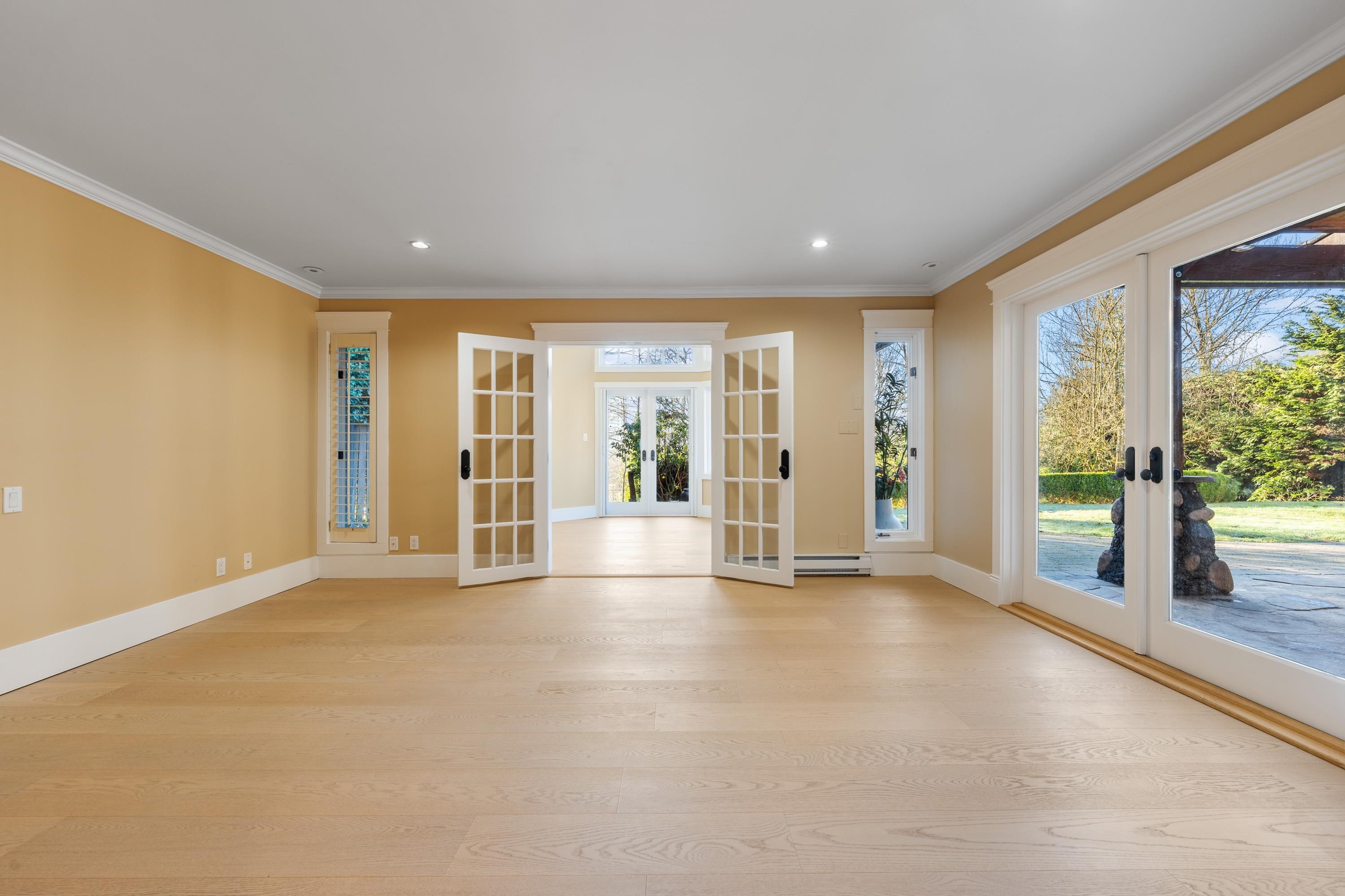 366 Keith Road, West Vancouver, BC
