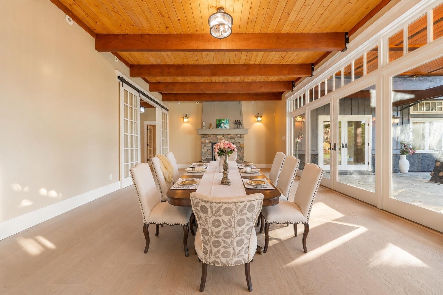 366 Keith Road, West Vancouver, BC
