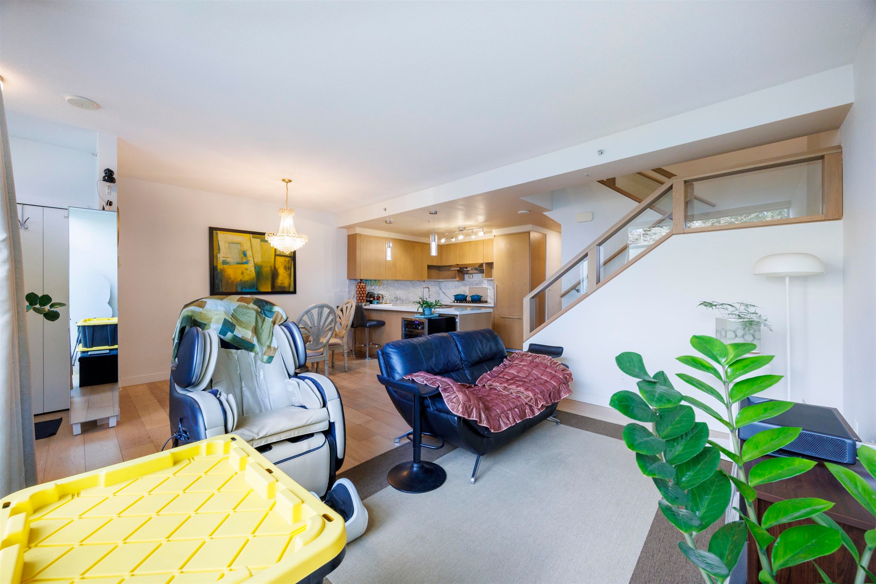 6590 Nelson Avenue, Burnaby, BC