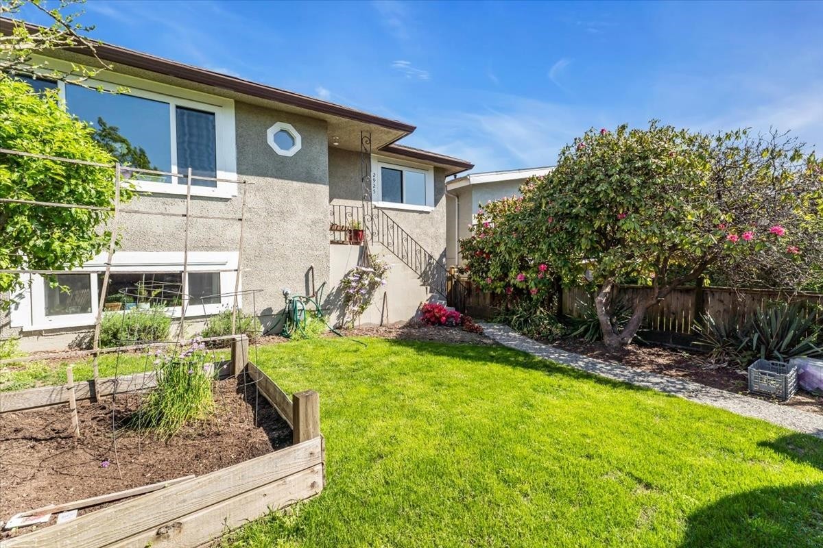 2925 Mcgill Street, Vancouver, BC