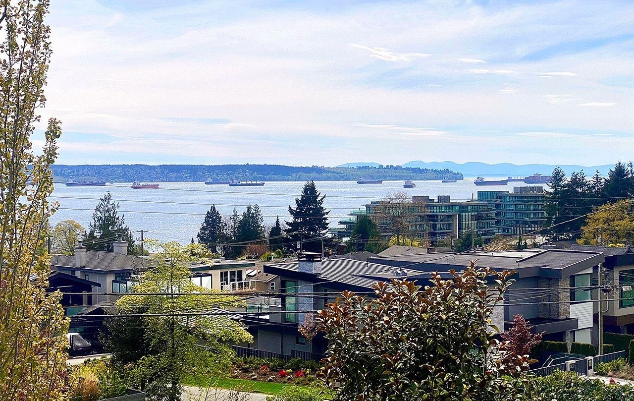 1183 Duchess Avenue, West Vancouver, BC