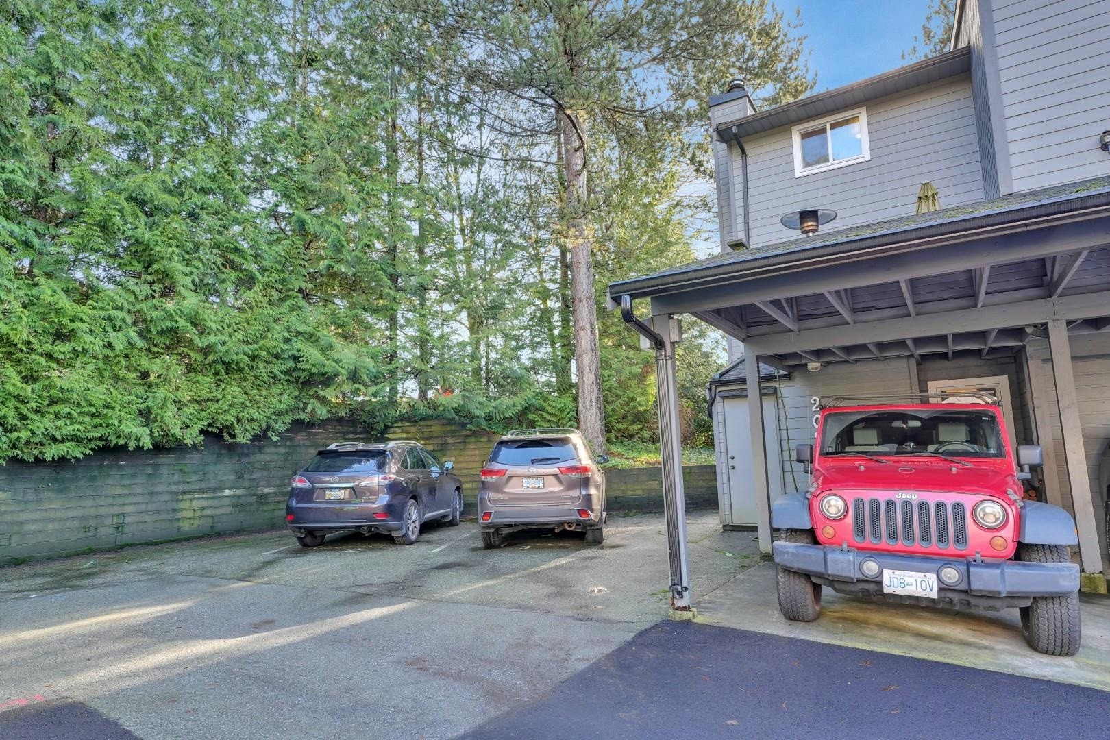 202 Balmoral Place, Port Moody, BC