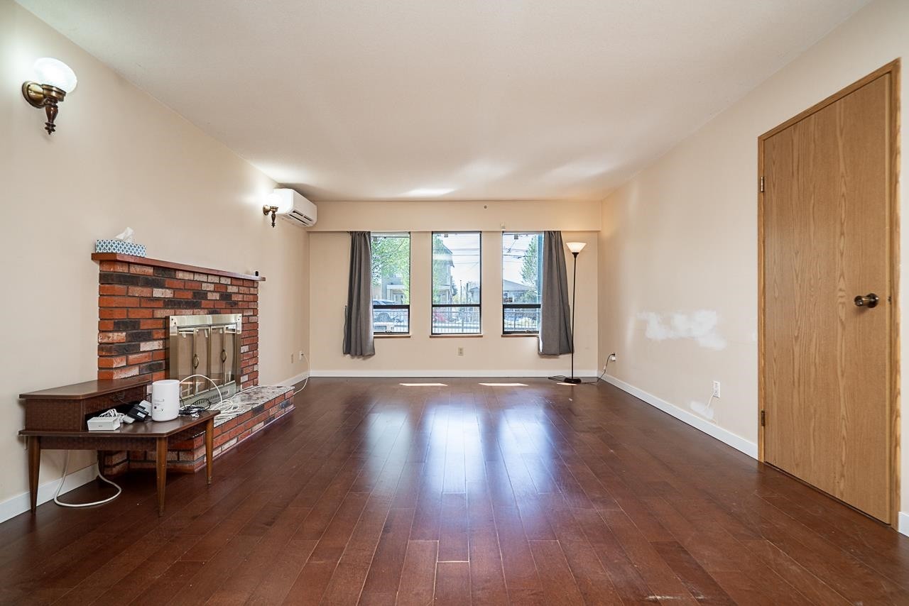 4332 Victoria Drive, Vancouver, BC