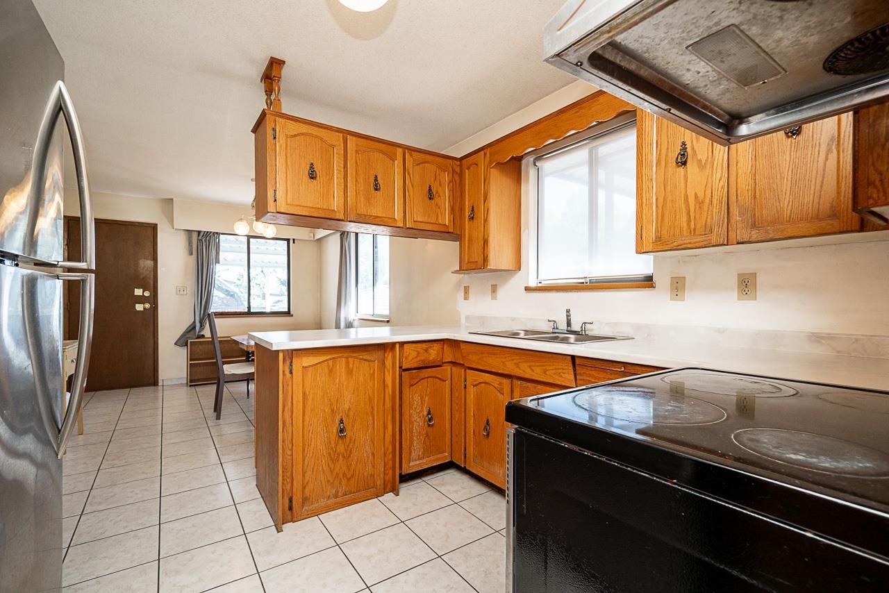 4332 Victoria Drive, Vancouver, BC