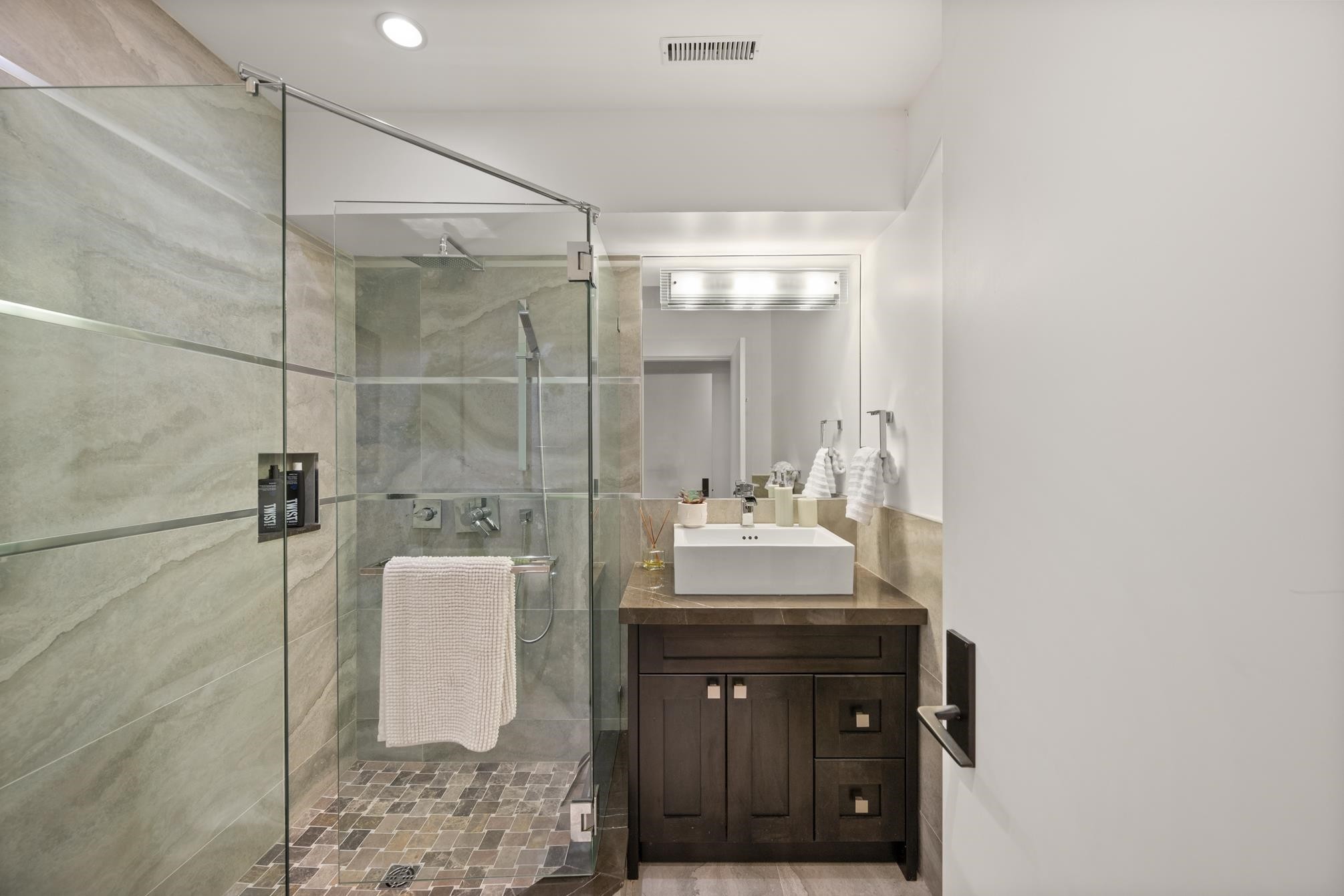4005 Vine Street, Vancouver, BC
