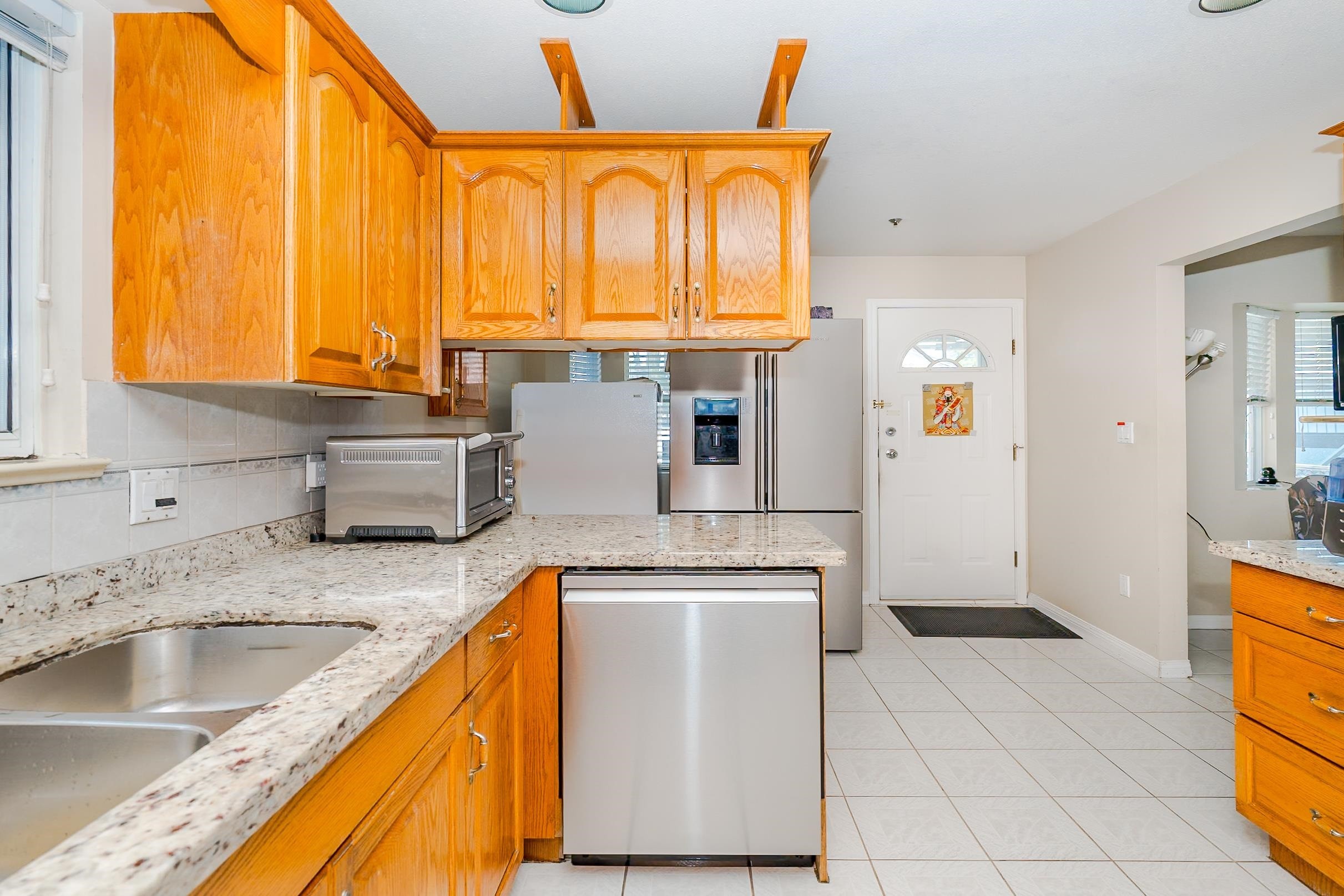 927 50Th Avenue E, Vancouver, BC