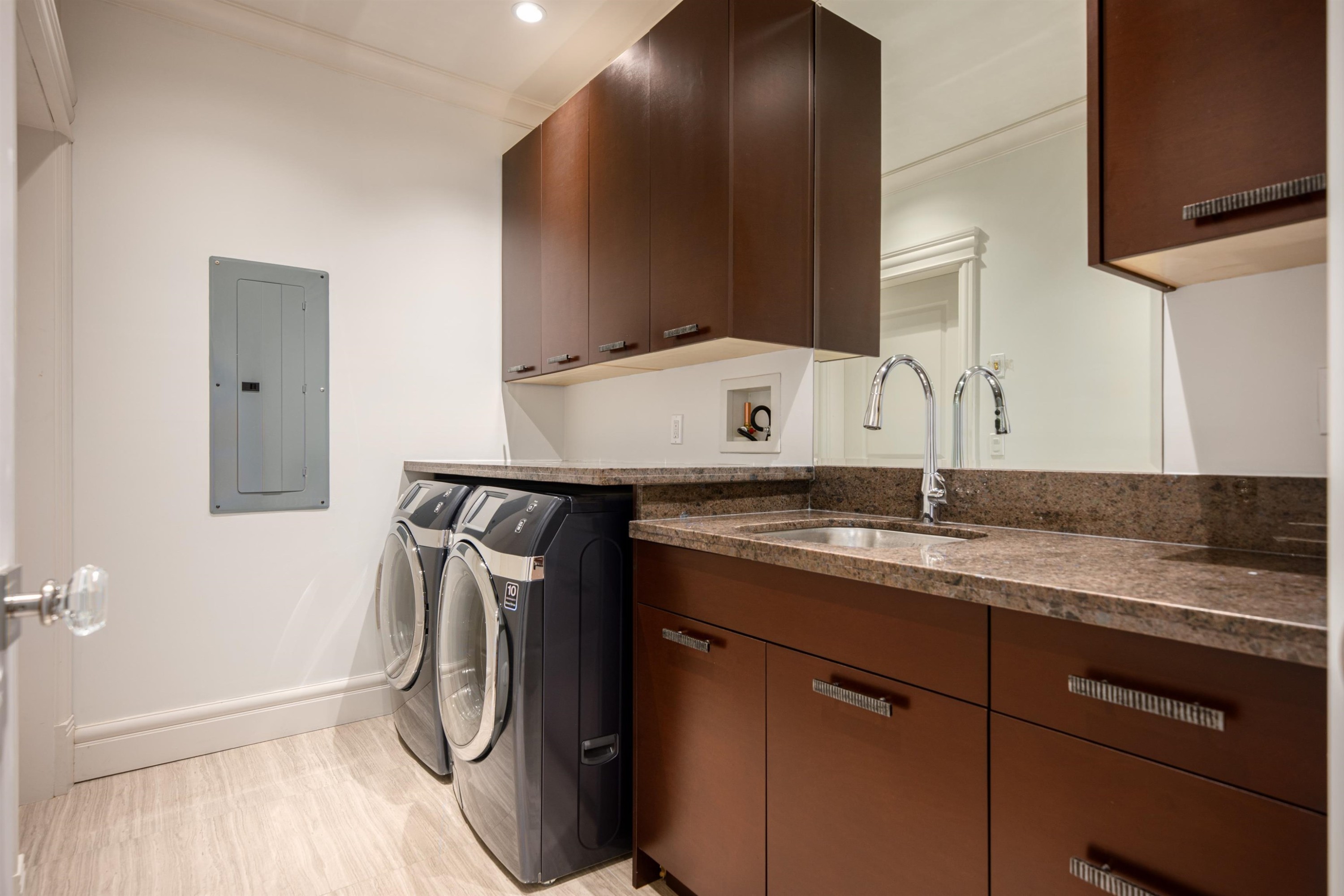 3176 35Th Avenue W, Vancouver, BC