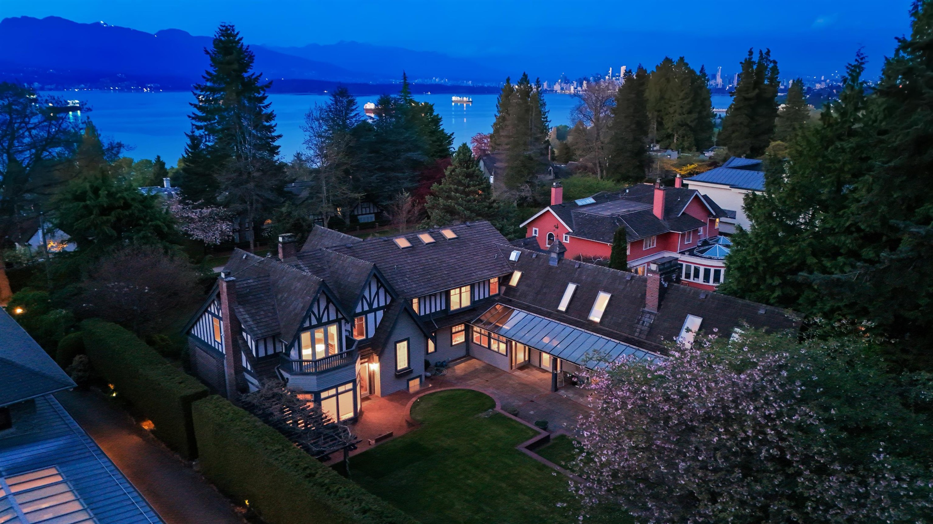 4742 Drummond Drive, Vancouver, BC