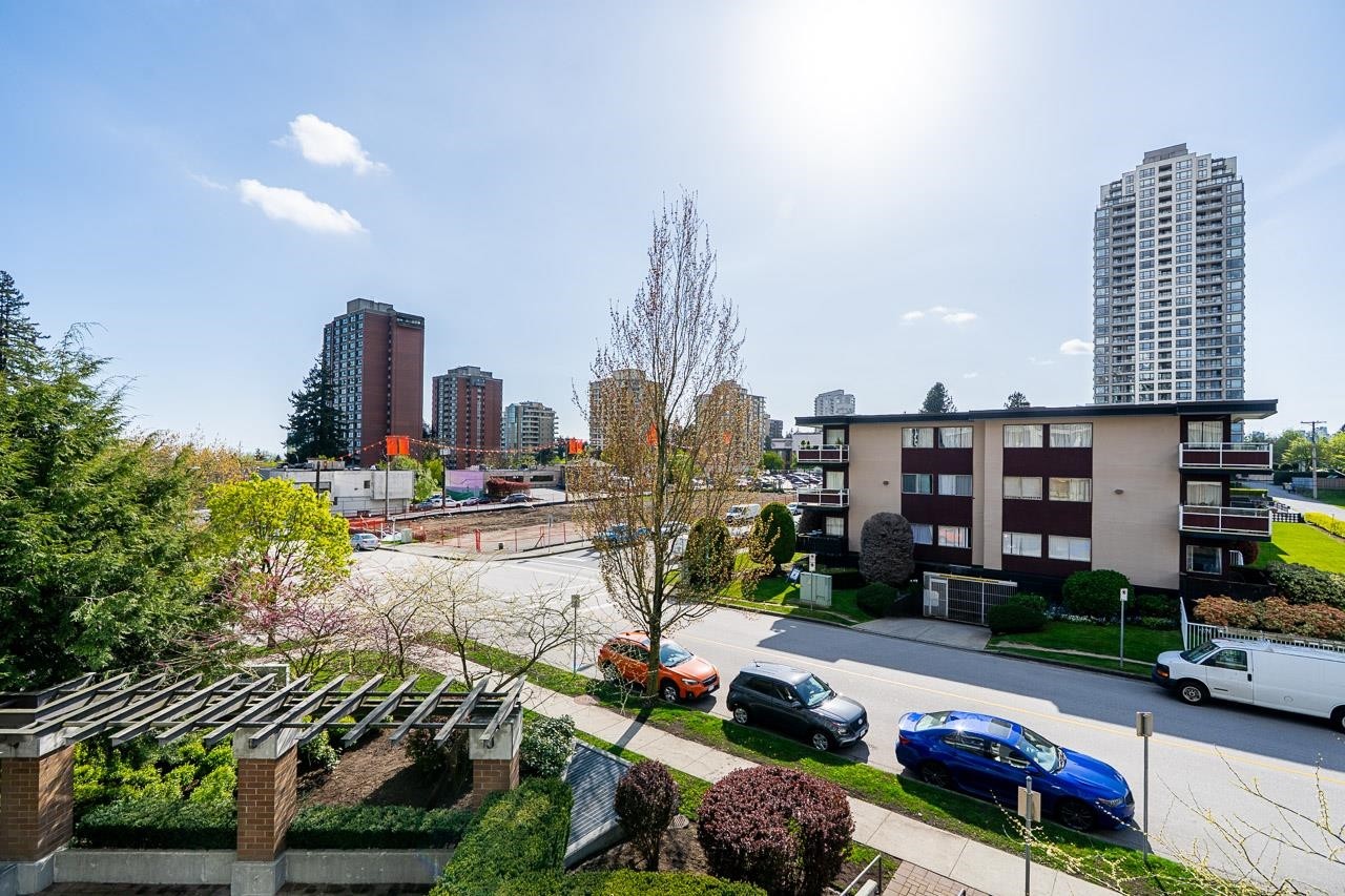 508-7325 Arcola Street, Burnaby, BC