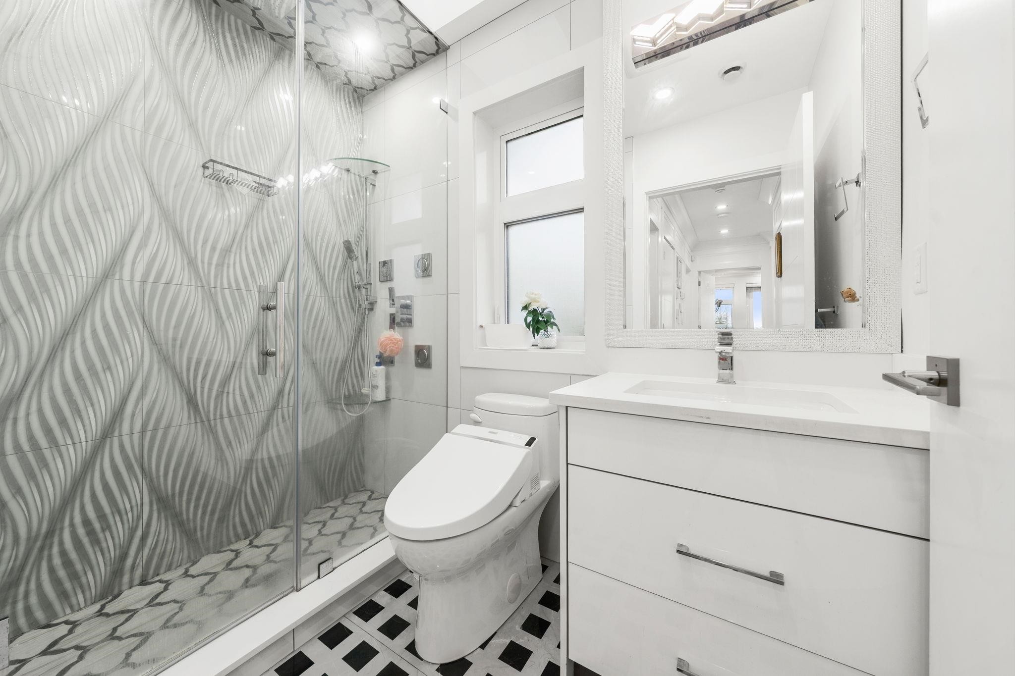 416 63Rd Avenue E, Vancouver, BC