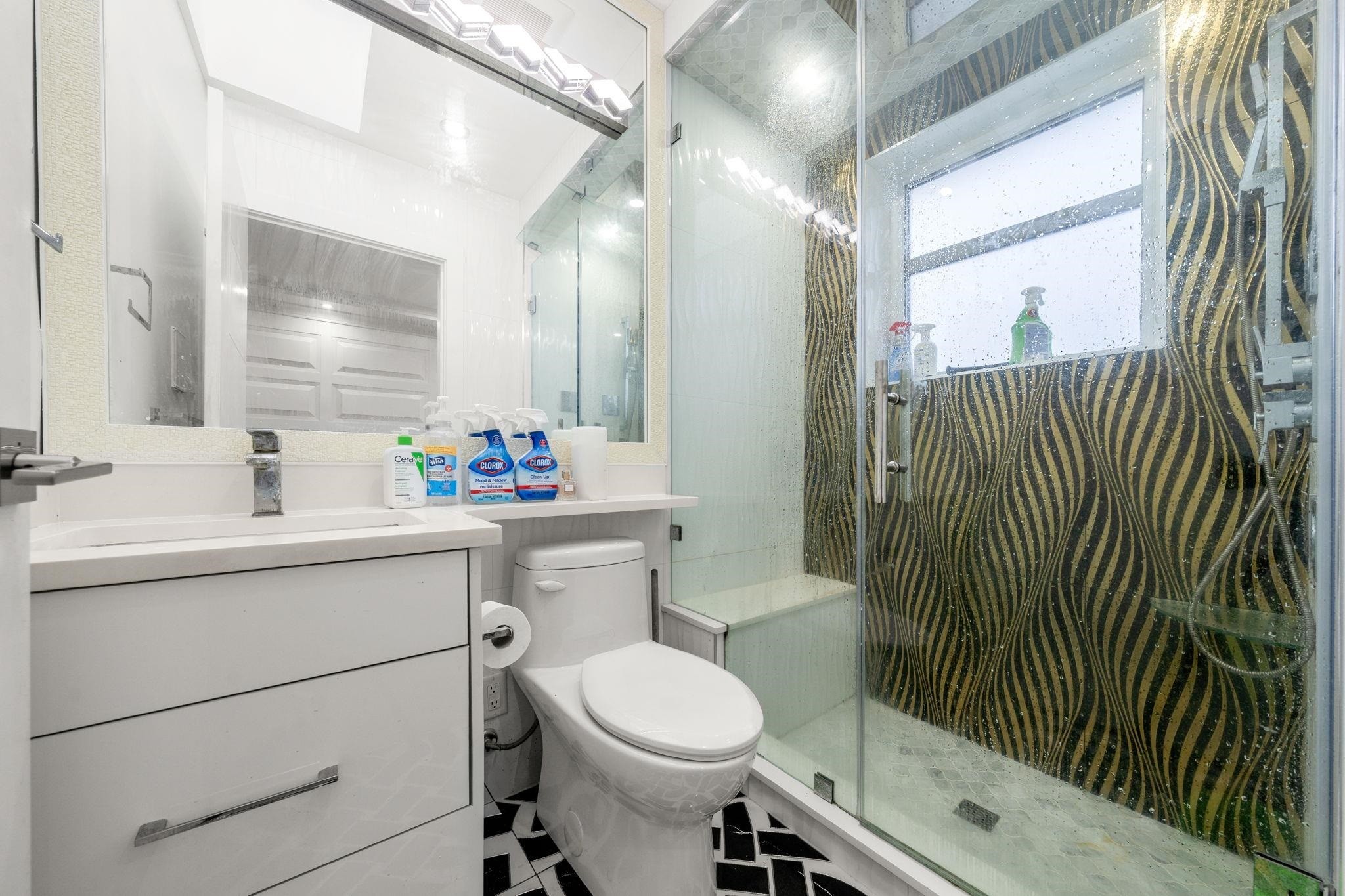 416 63Rd Avenue E, Vancouver, BC