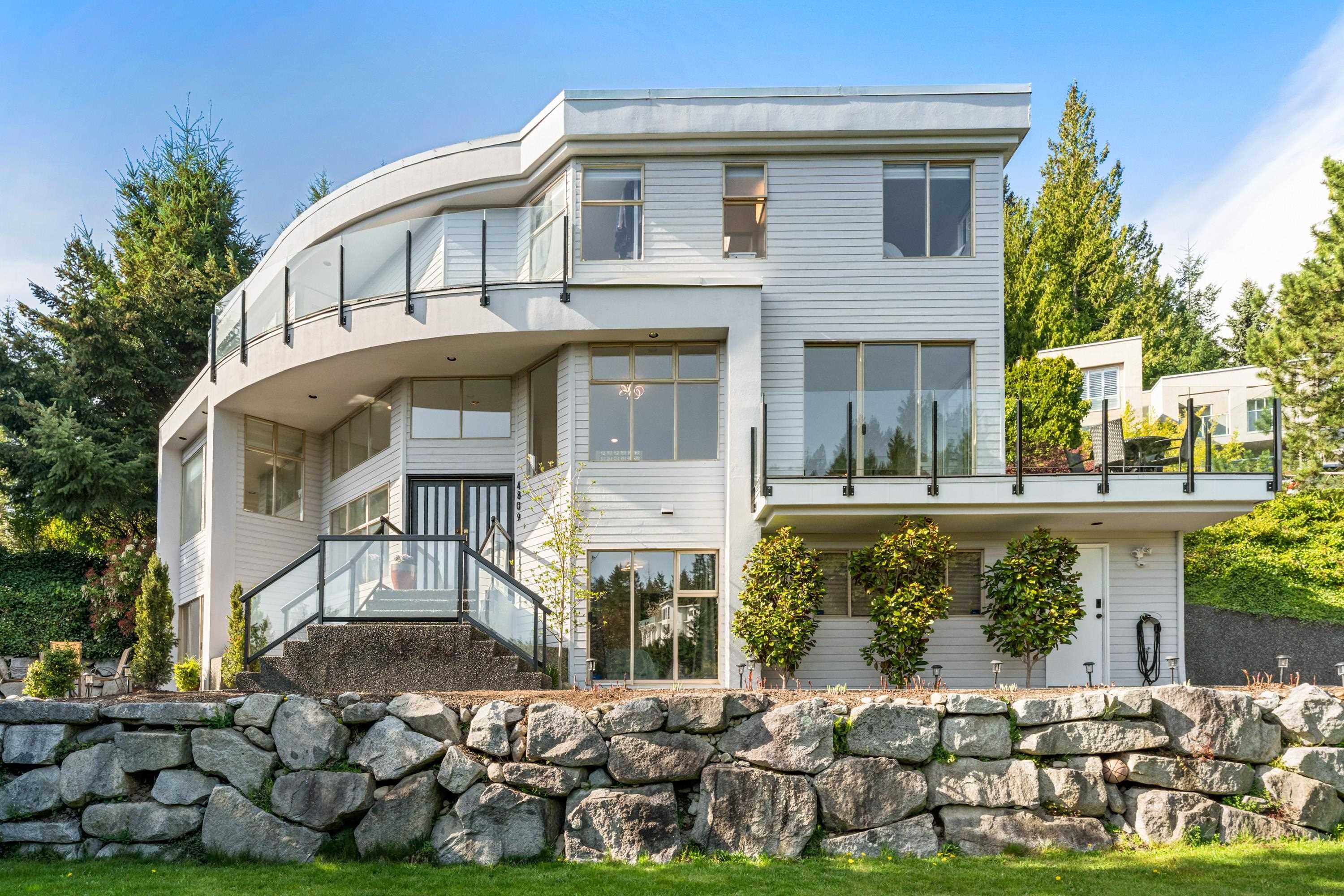 4809 Northwood Place, West Vancouver, BC