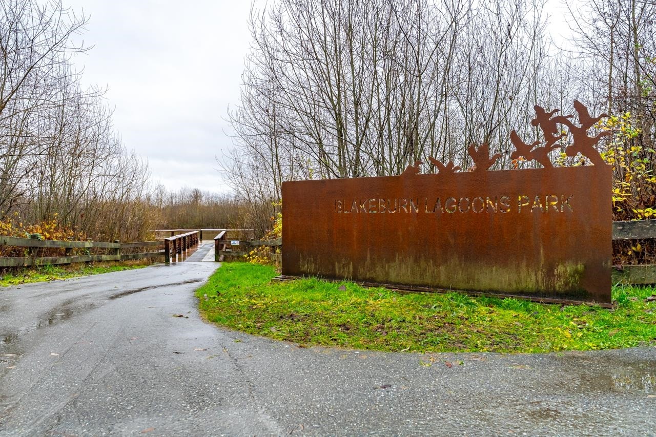 887 Riverside Drive, Port Coquitlam, BC - Outdoor