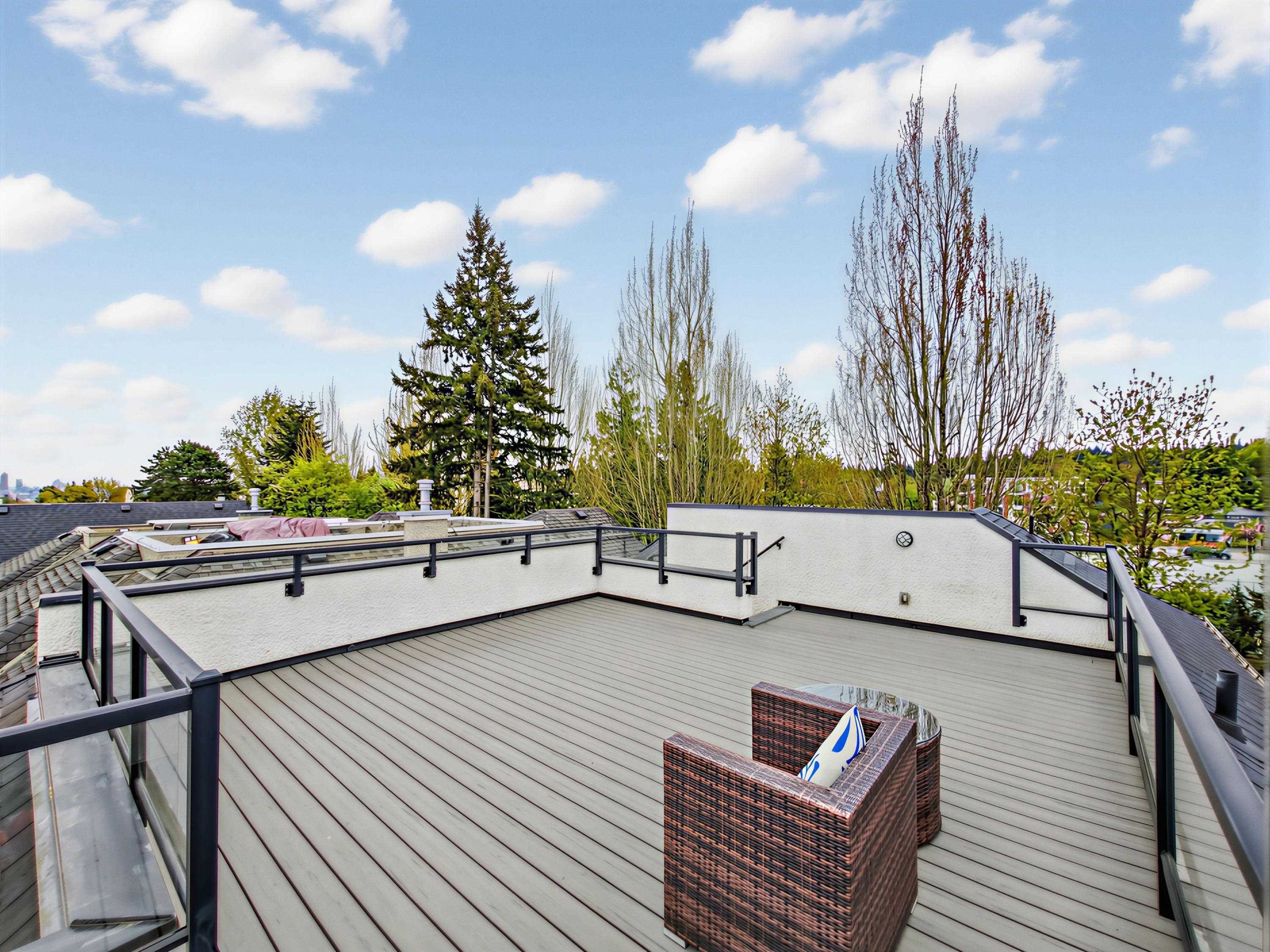 4555 9Th Avenue W, Vancouver, BC
