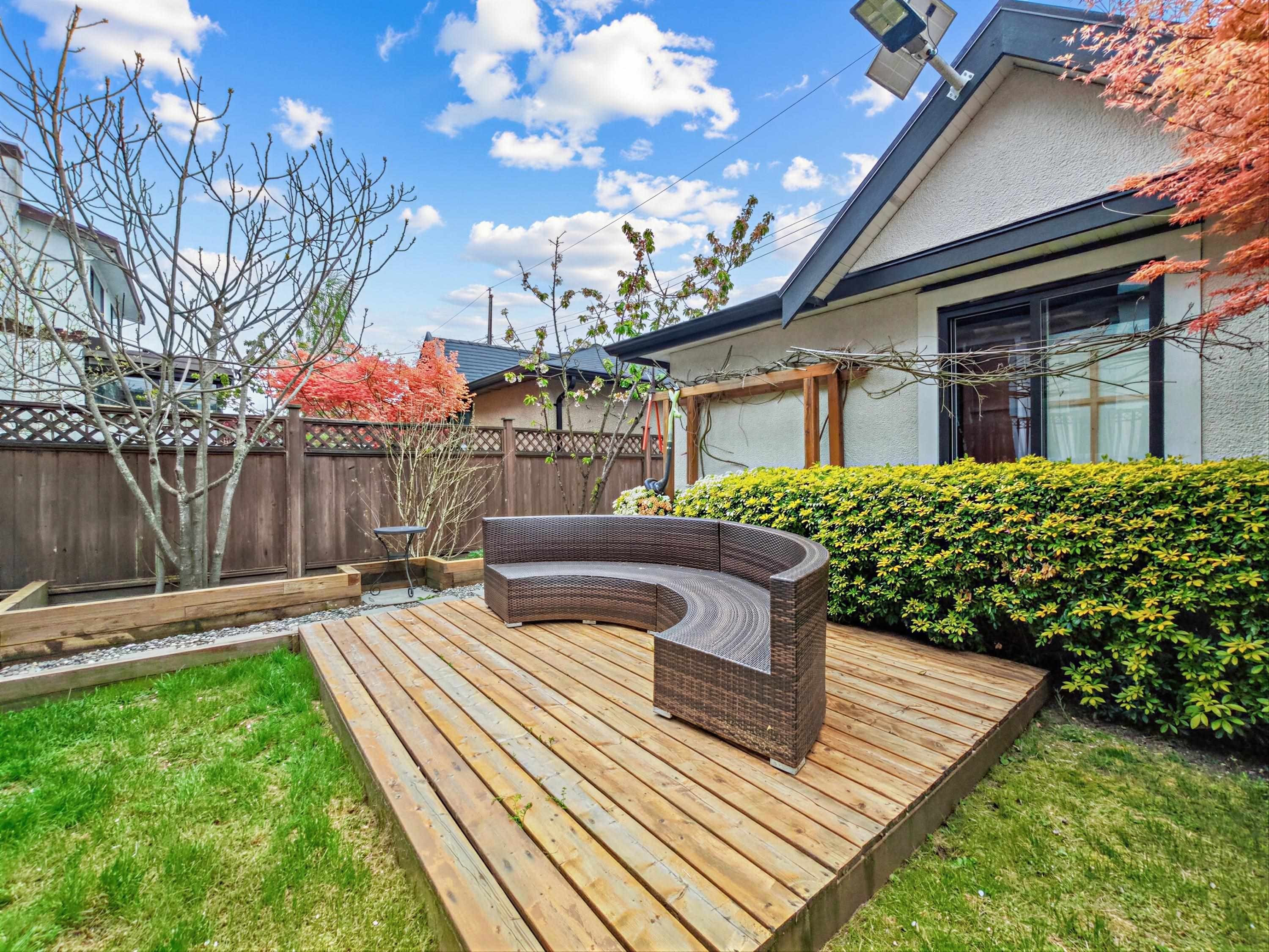 4555 9Th Avenue W, Vancouver, BC