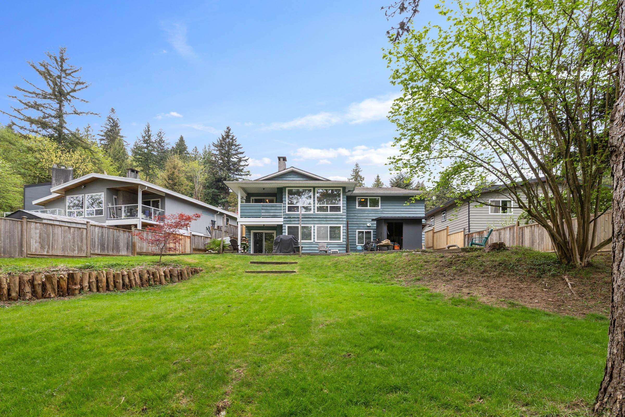 320 Gloucester Court, Coquitlam, BC
