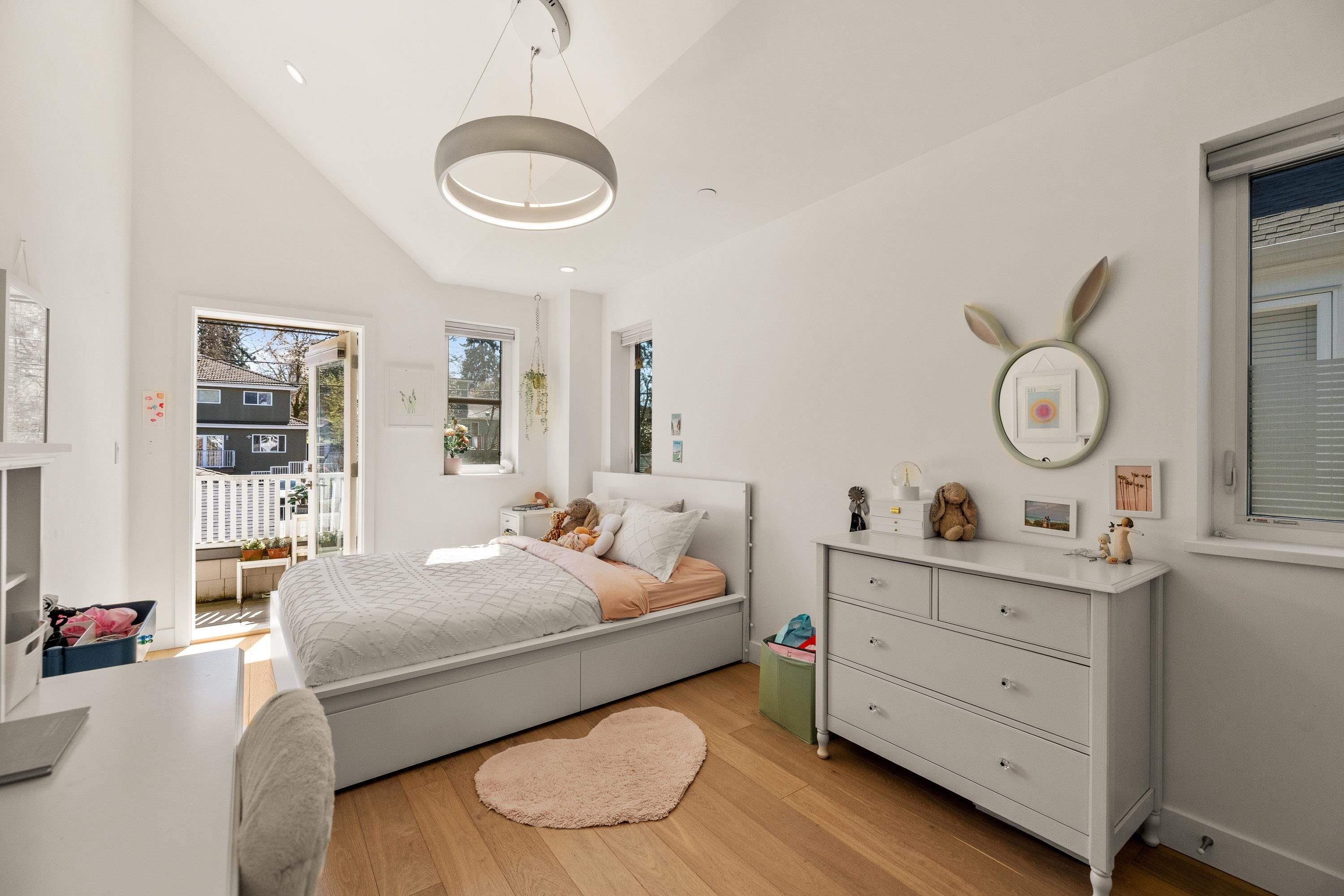 1136 16Th Avenue E, Vancouver, BC