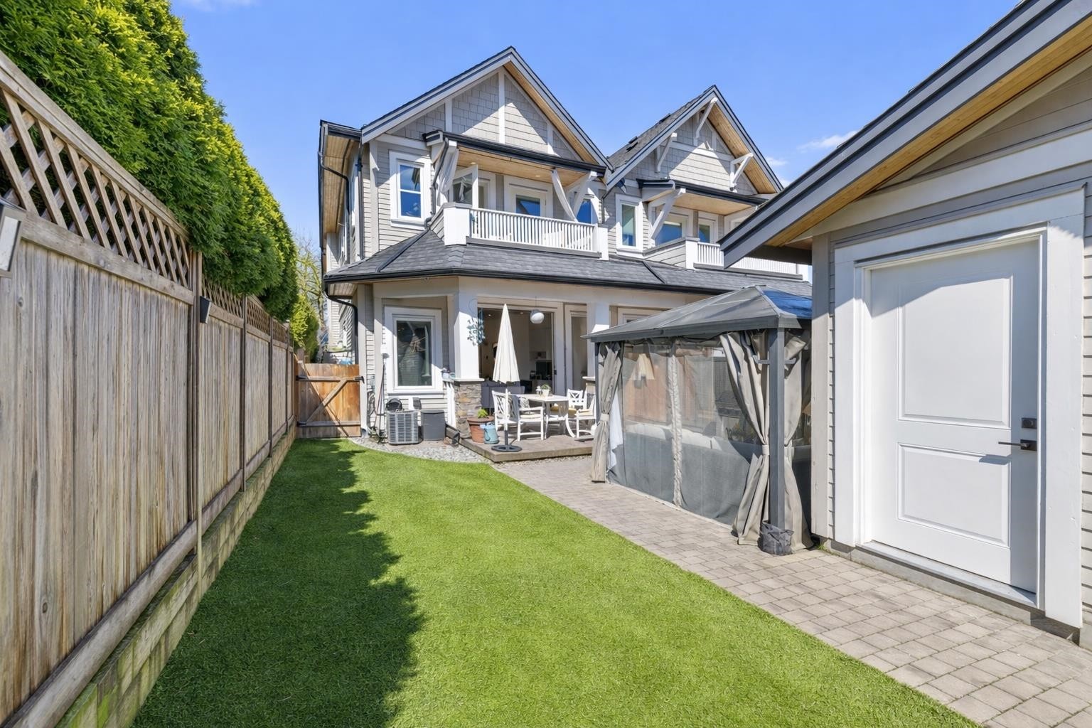 1136 16Th Avenue E, Vancouver, BC