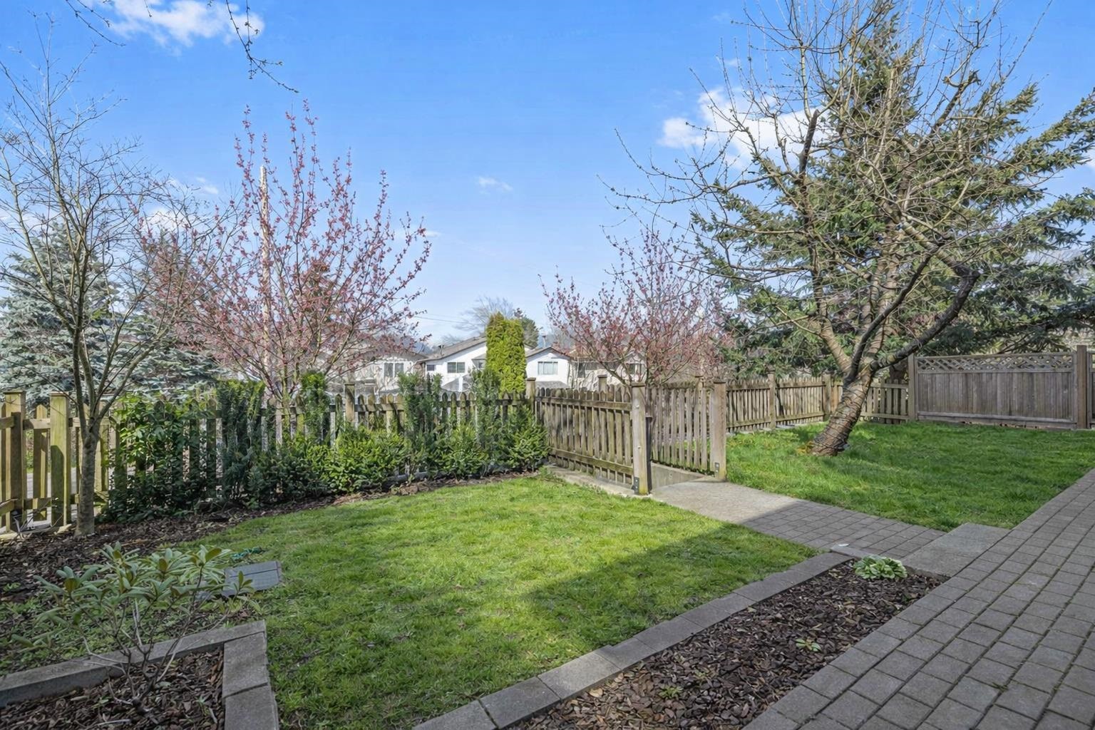 1136 16Th Avenue E, Vancouver, BC